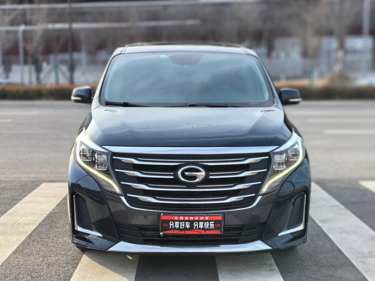 GAC Trumpchi M8  из Китая