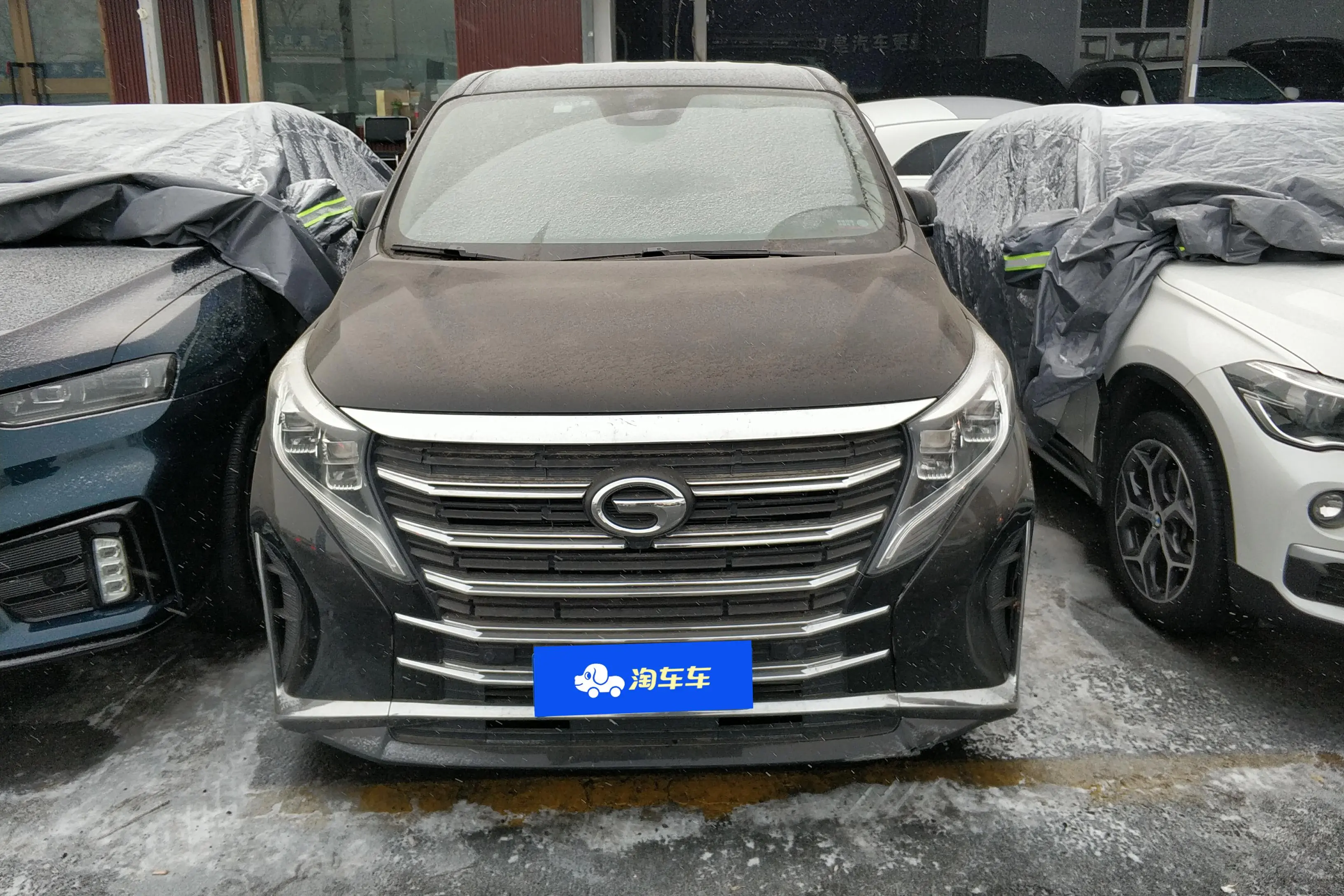 GAC Trumpchi M8  из Китая