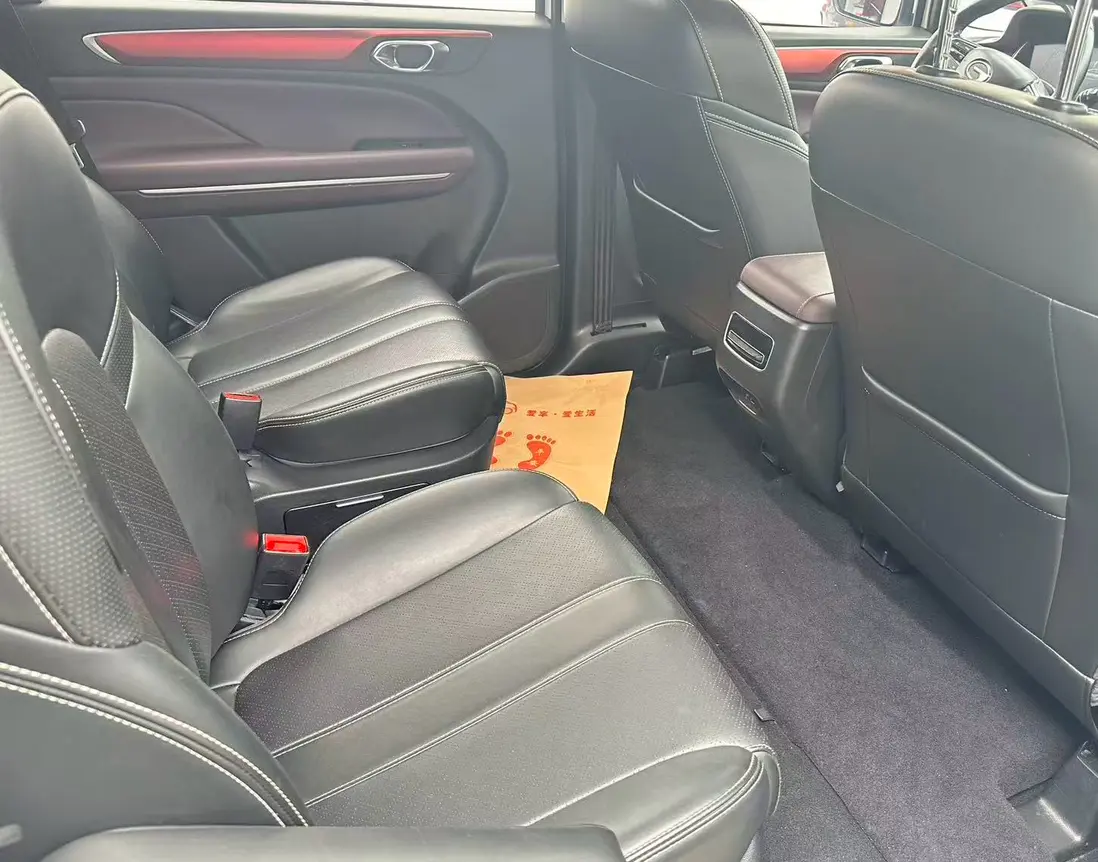 GAC Trumpchi M6  из Китая