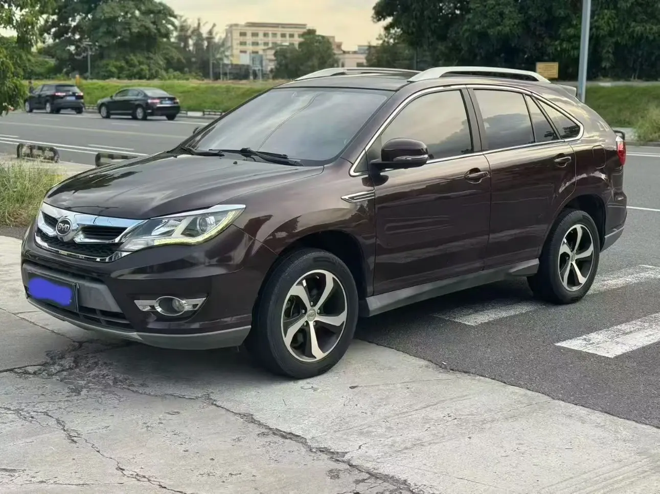 BYD S7  из Китая