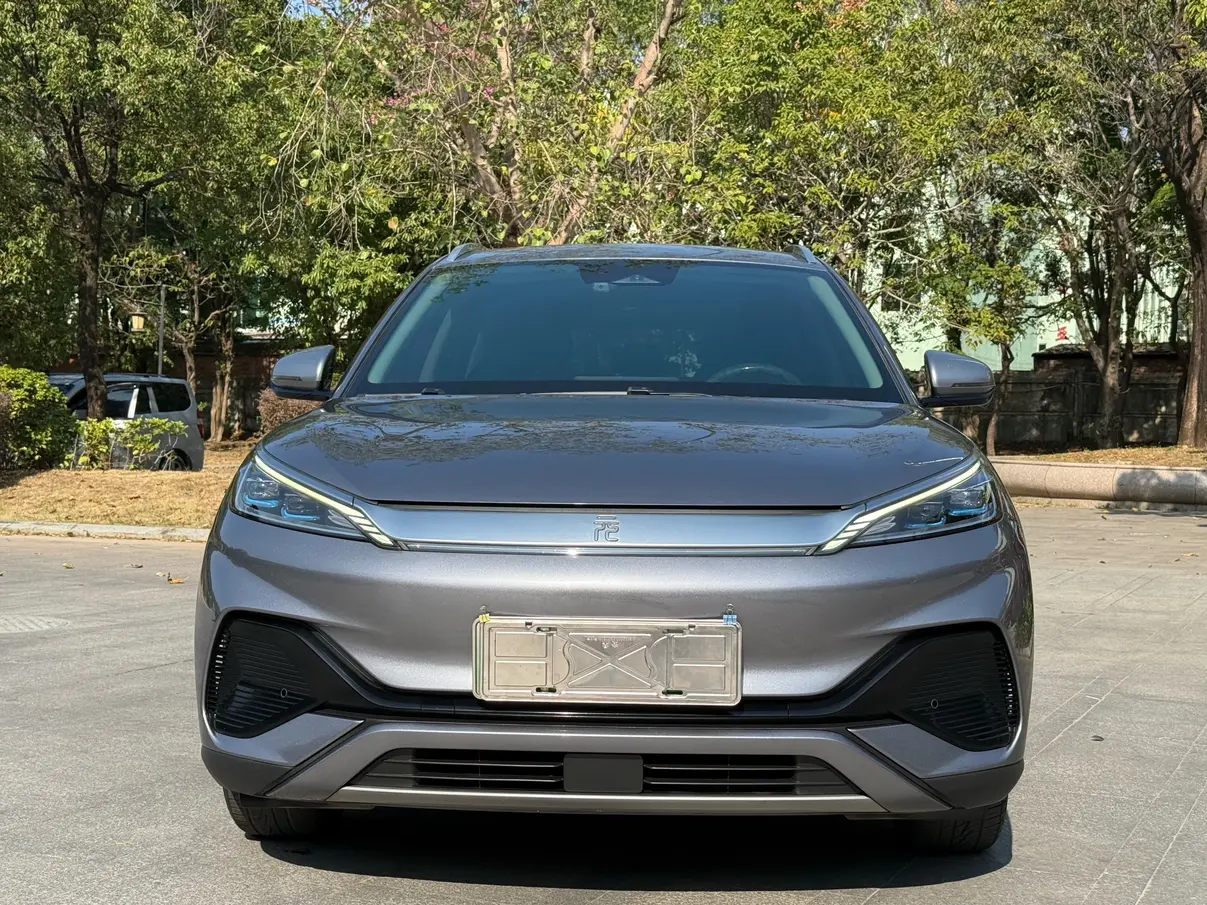 BYD Yuan PLUS  из Китая