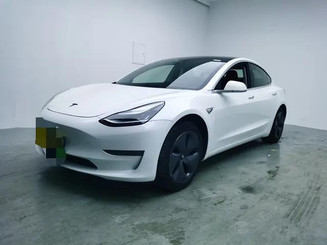 Tesla Model 3  из Китая
