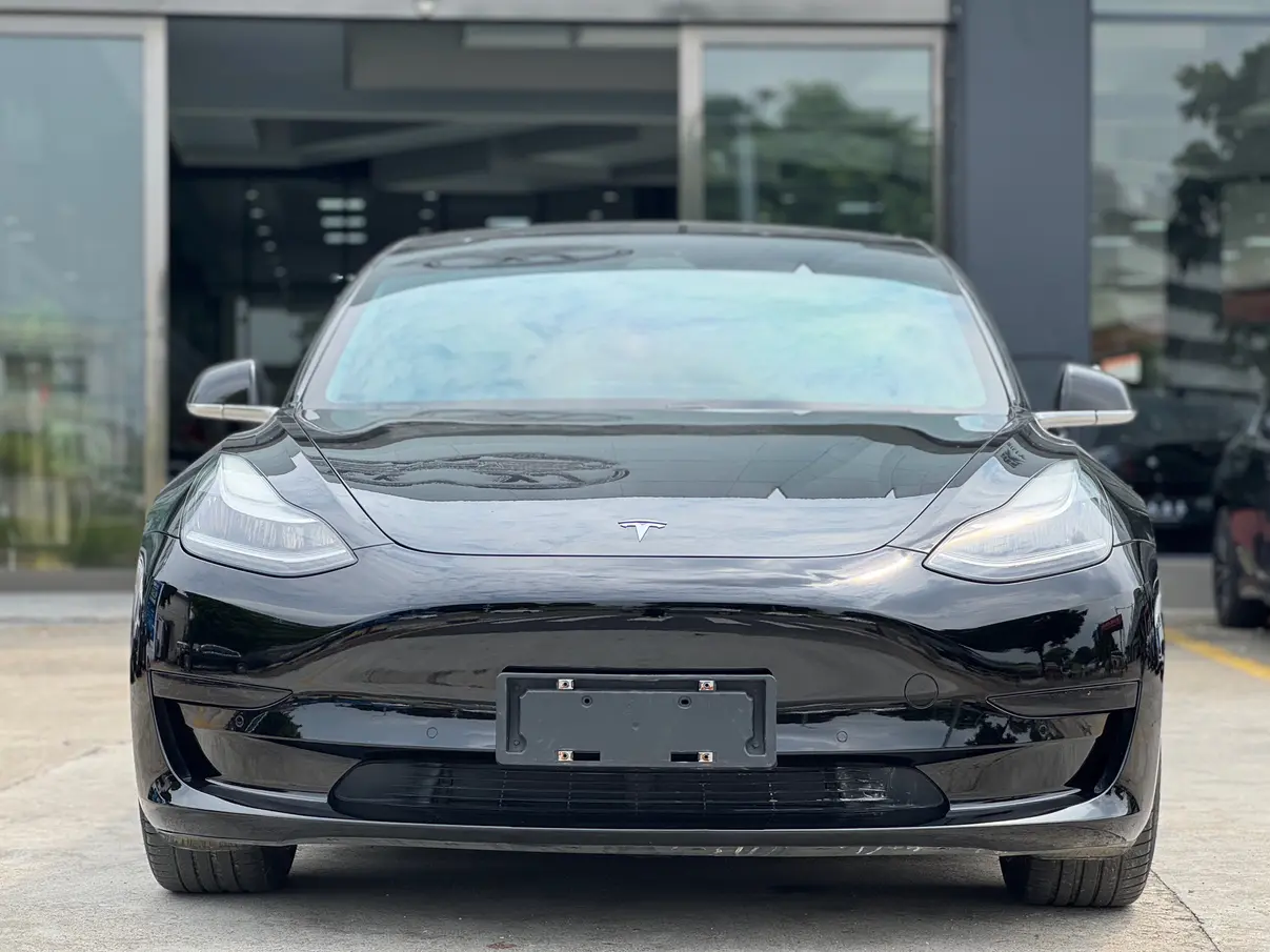 Tesla Model 3  из Китая