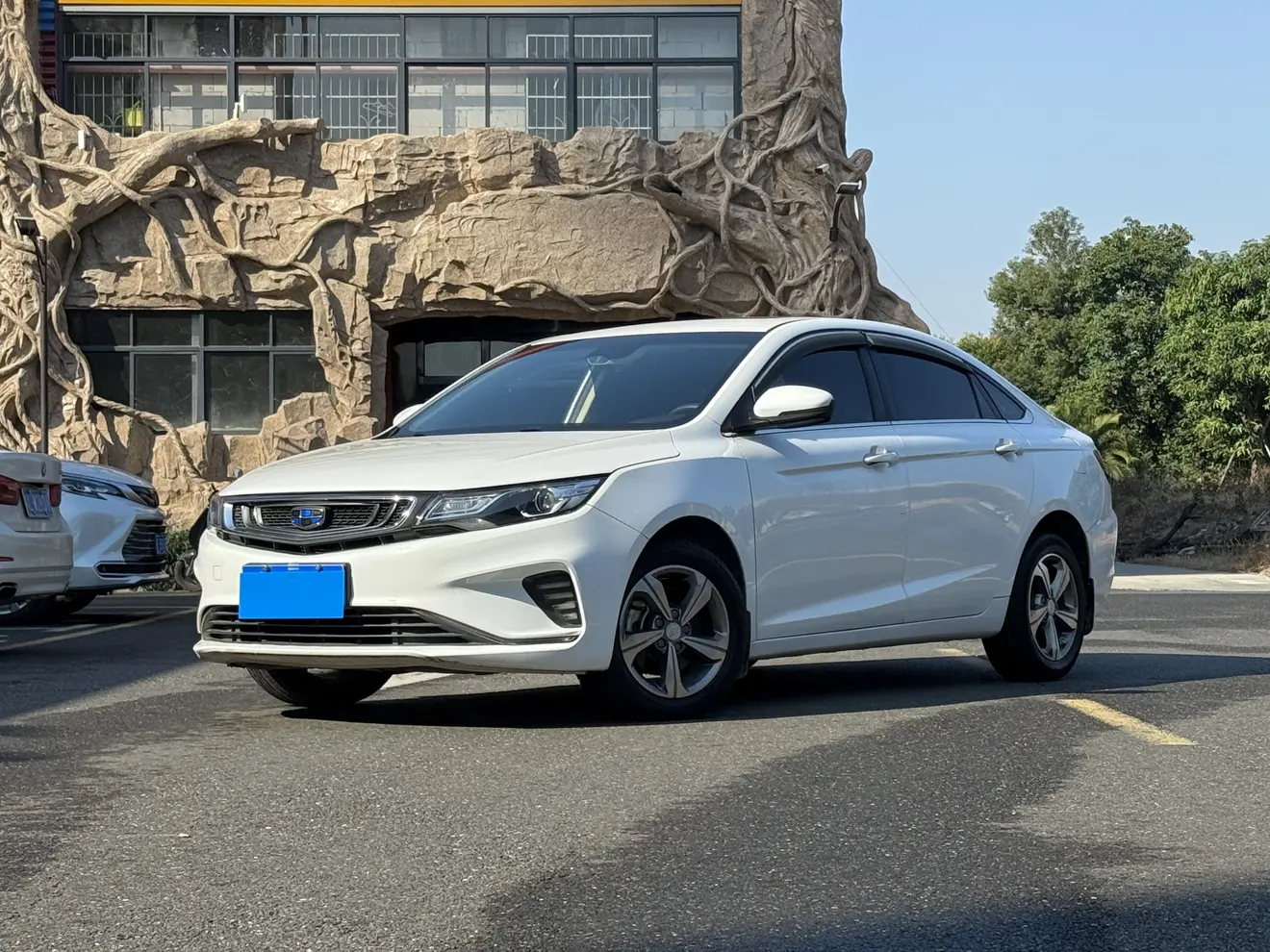 Geely Emgrand GL  из Китая