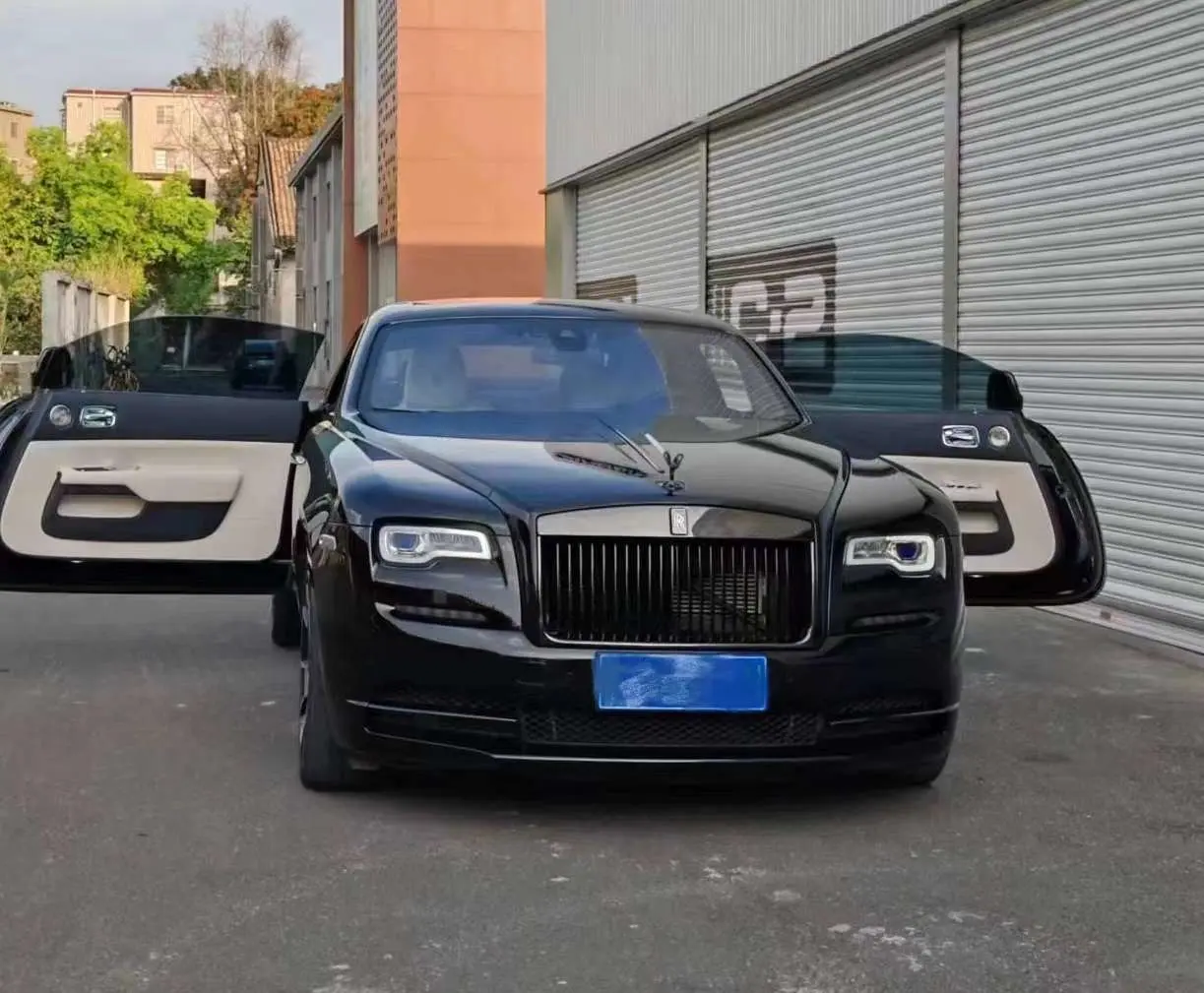 Rolls Royce Yao Ying  из Китая