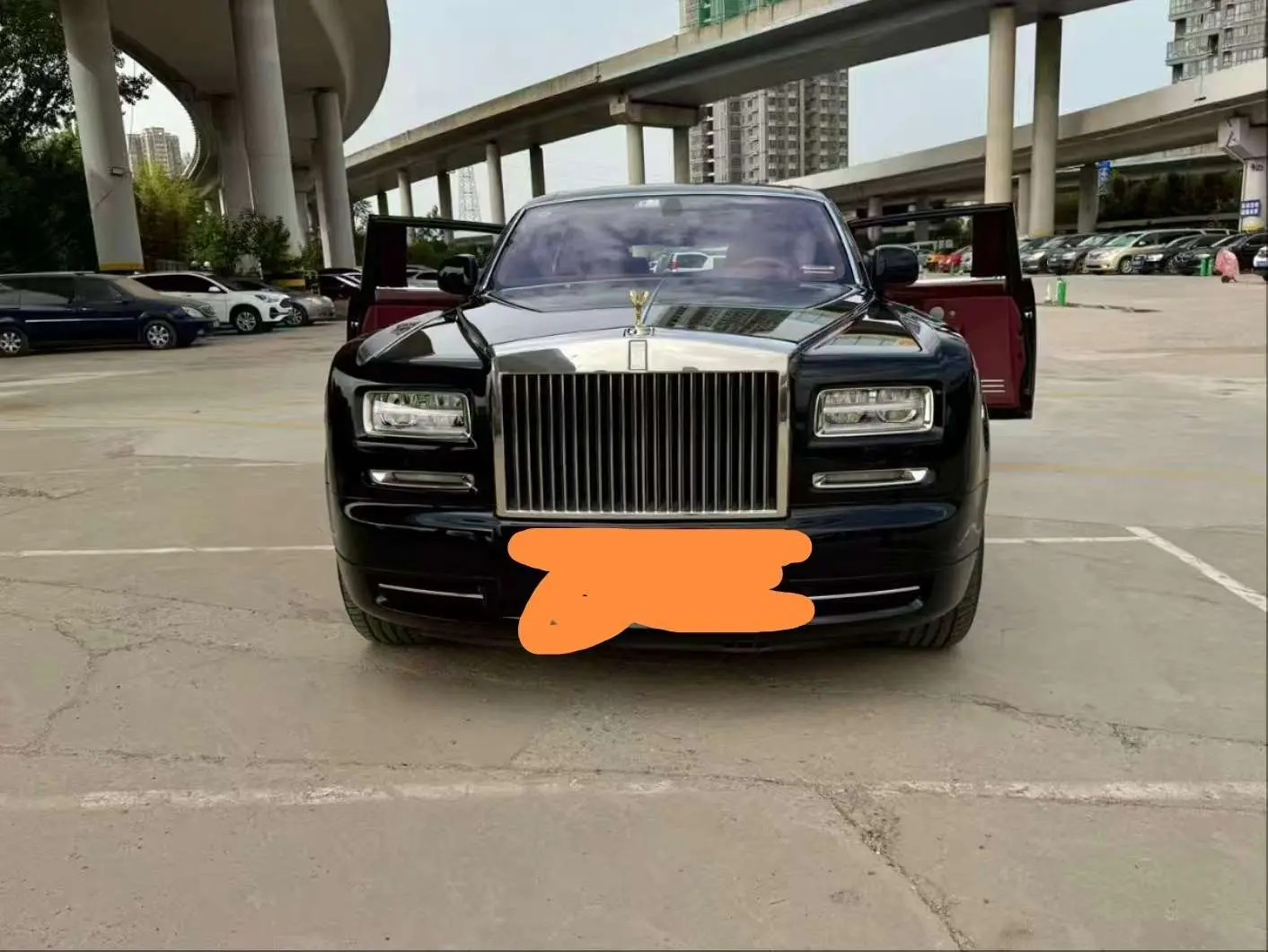 Rolls Royce Phantom  из Китая