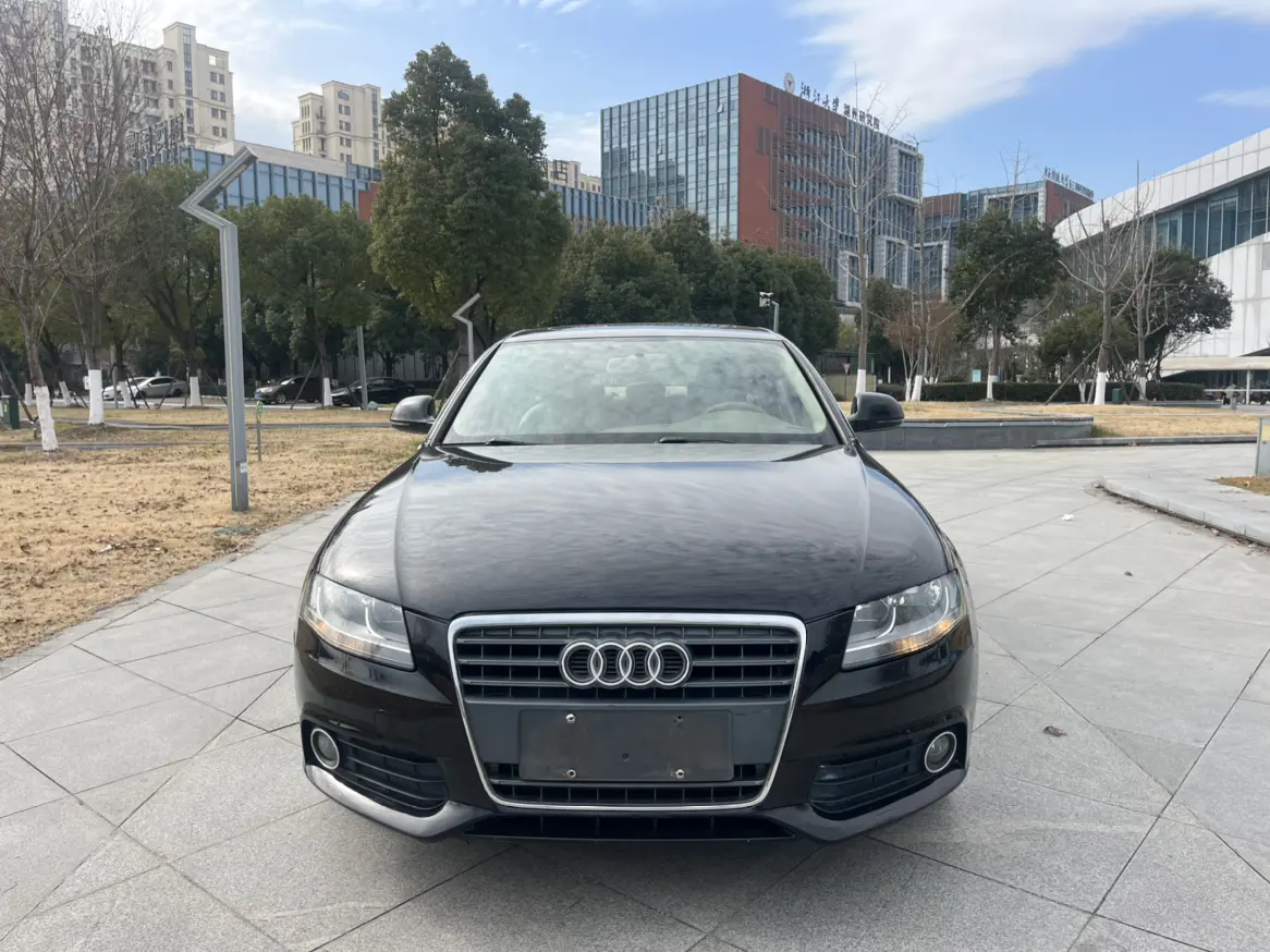 Audi A4L  из Китая
