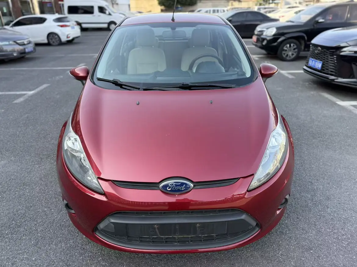 Ford Carnival  из Китая