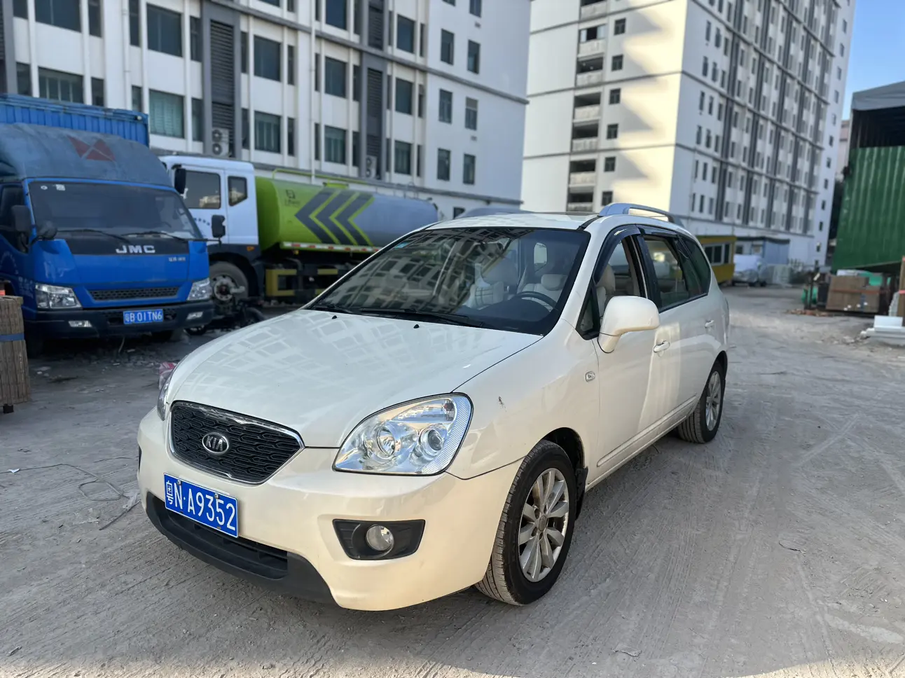 Kia Jiale  из Китая