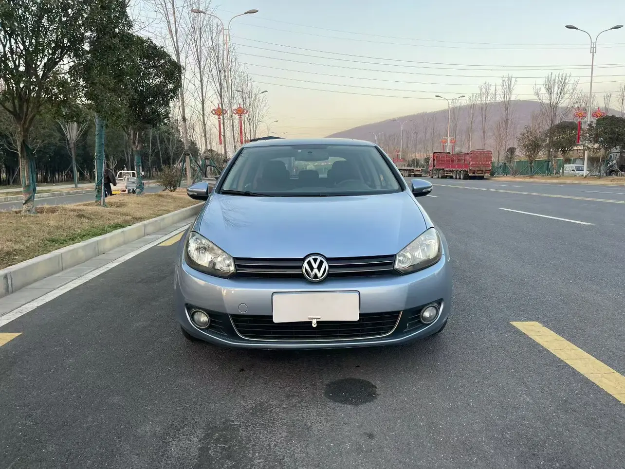 Volkswagen Golf  из Китая