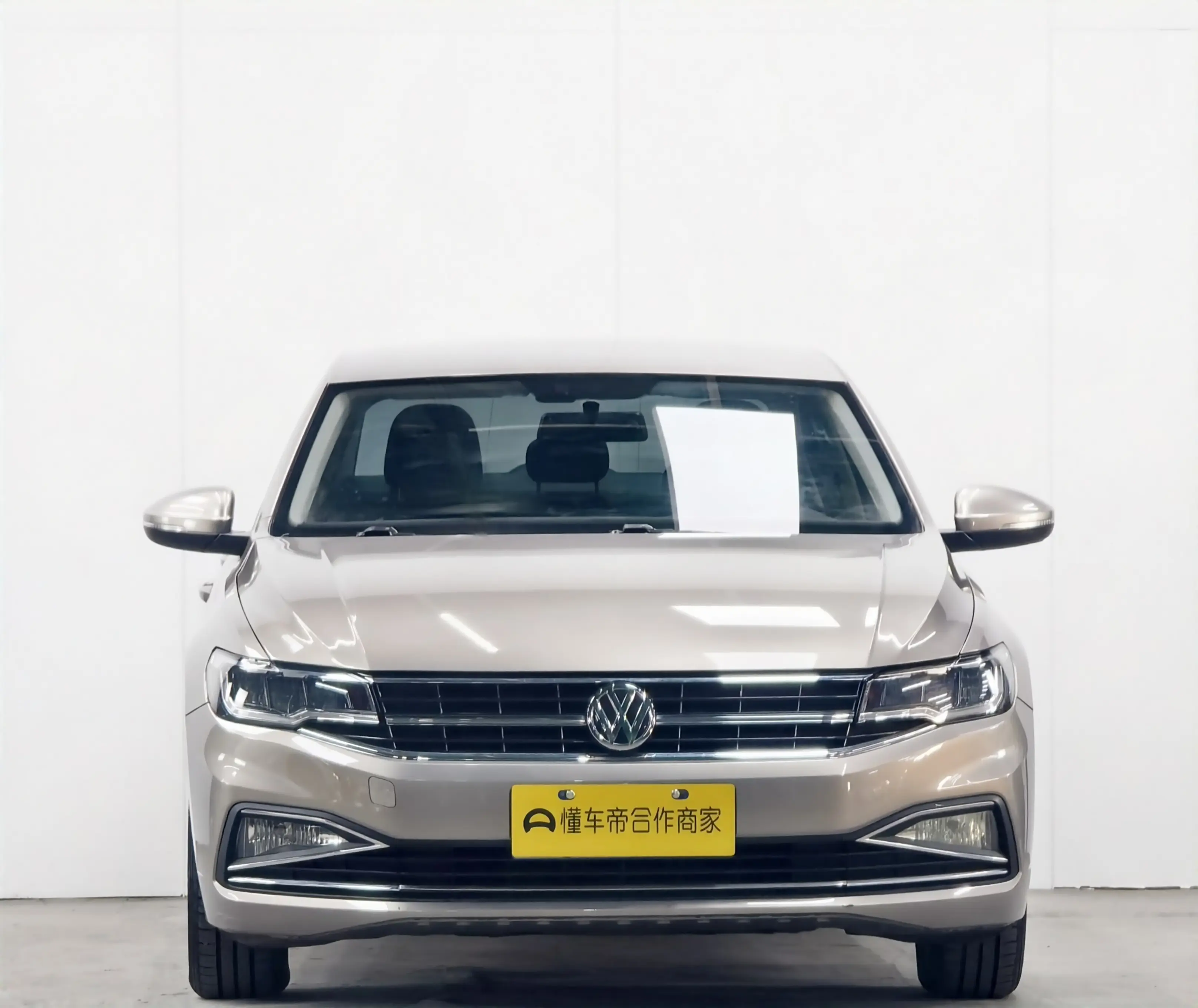 Volkswagen Bora  из Китая