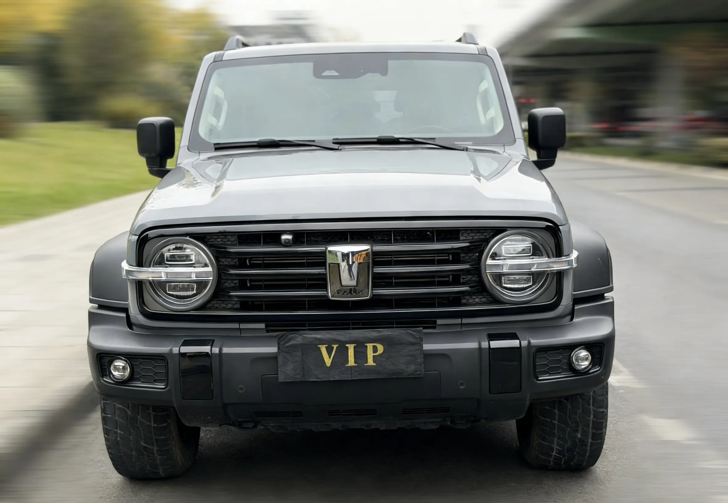 Tank 300  из Китая