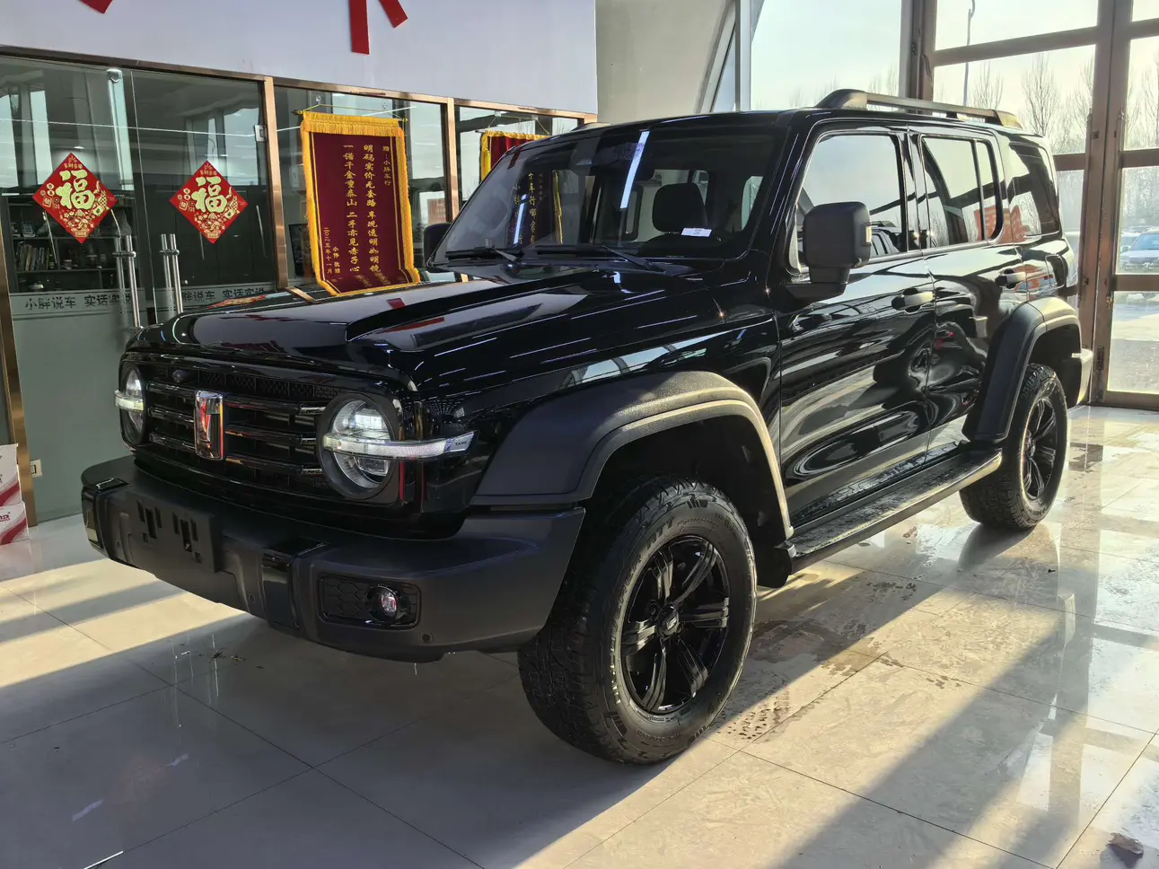 Tank 300  из Китая