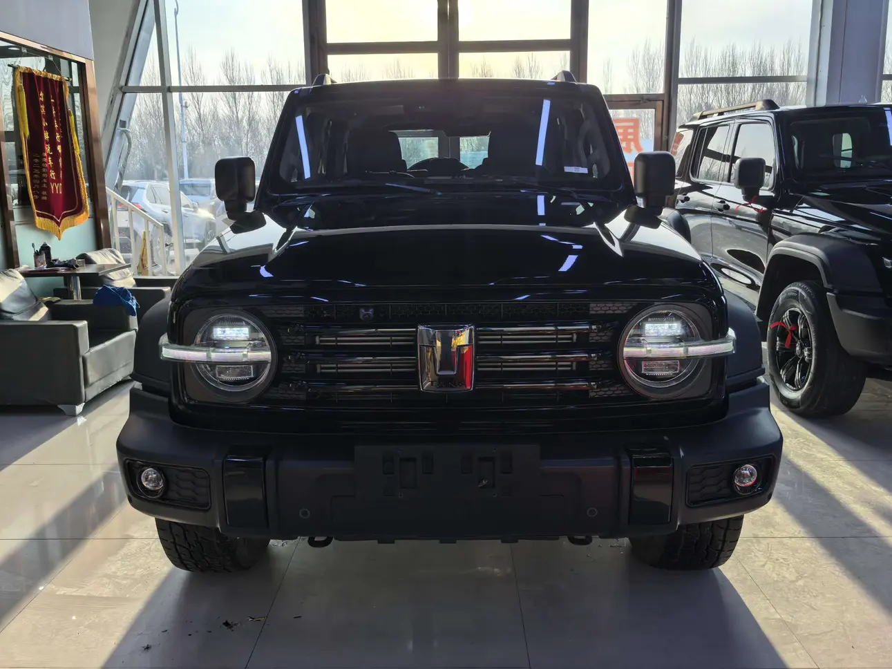 Tank 300  из Китая