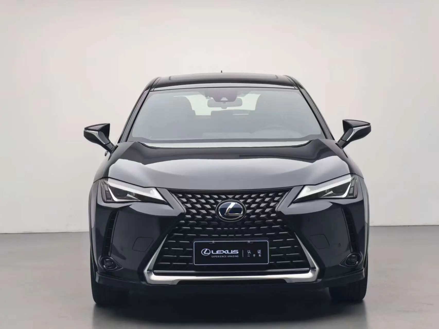 Lexus UX  из Китая