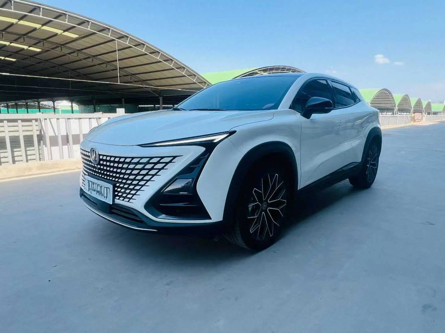 Changan UNI-T  из Китая