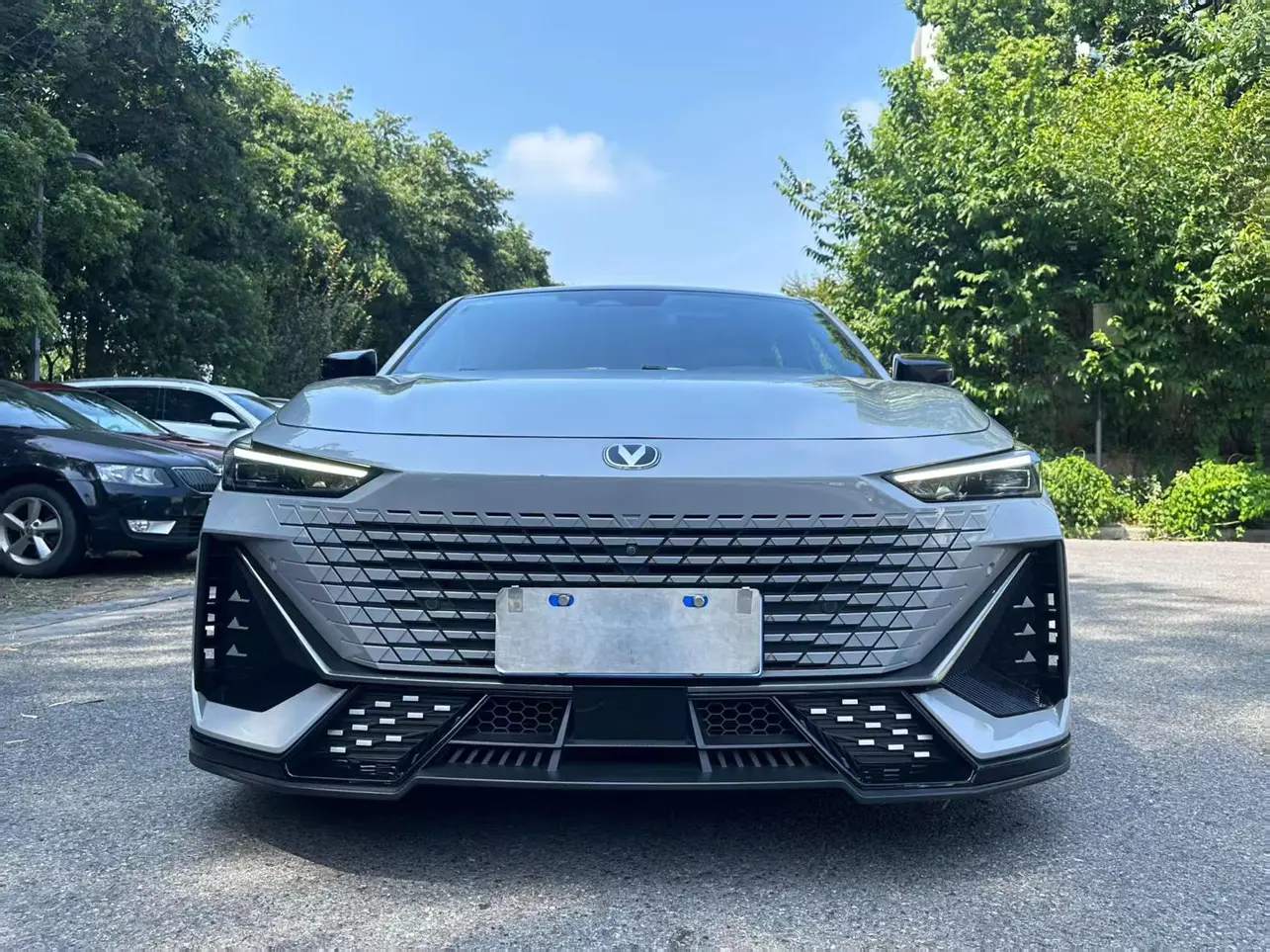 Changan UNI-V  из Китая