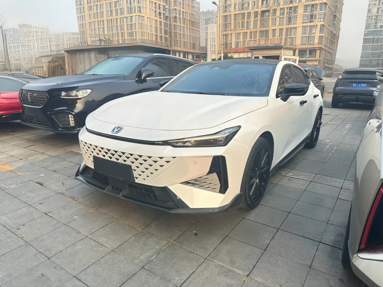 Changan UNI-V  из Китая