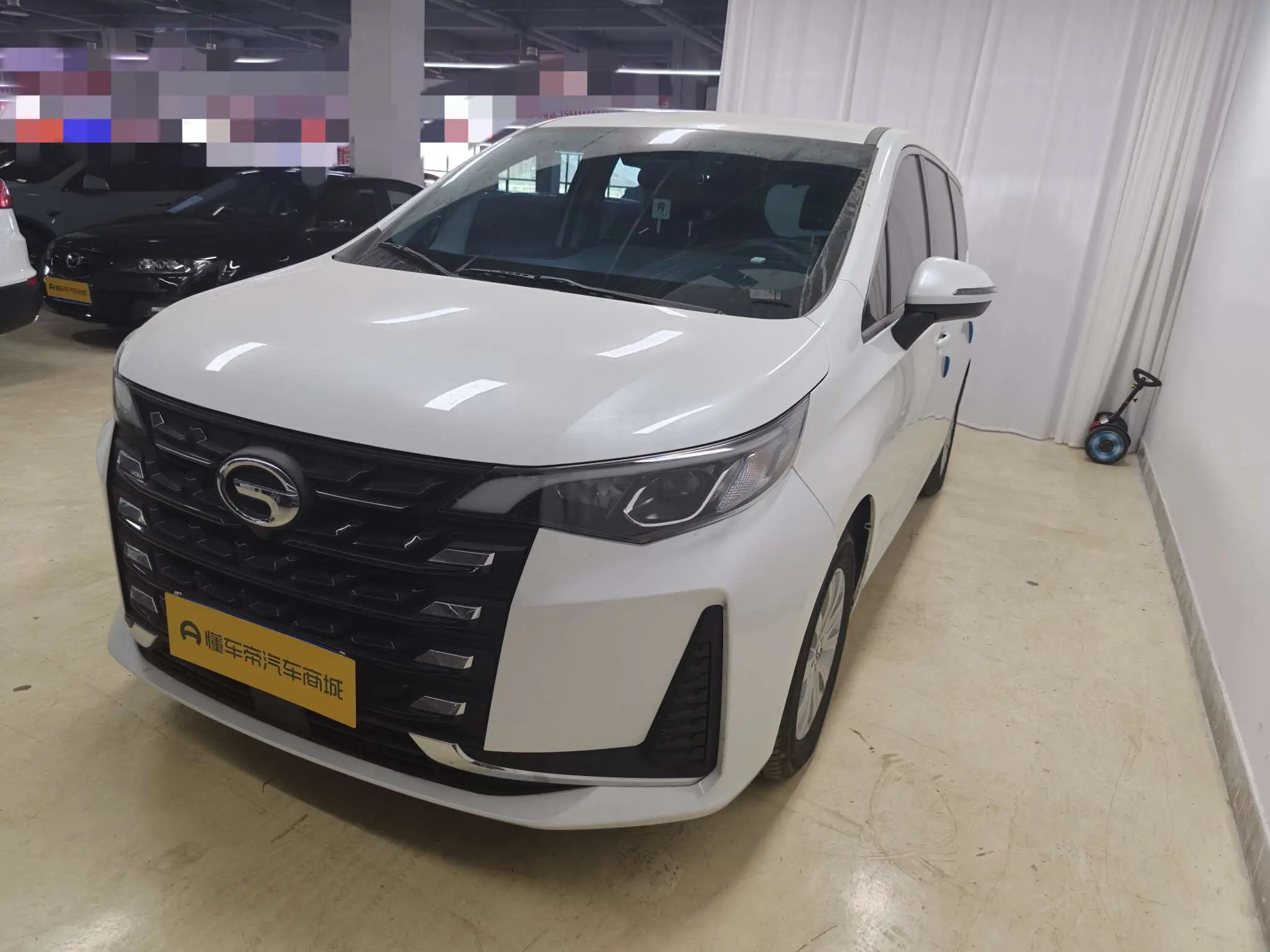 GAC Trumpchi M6  из Китая