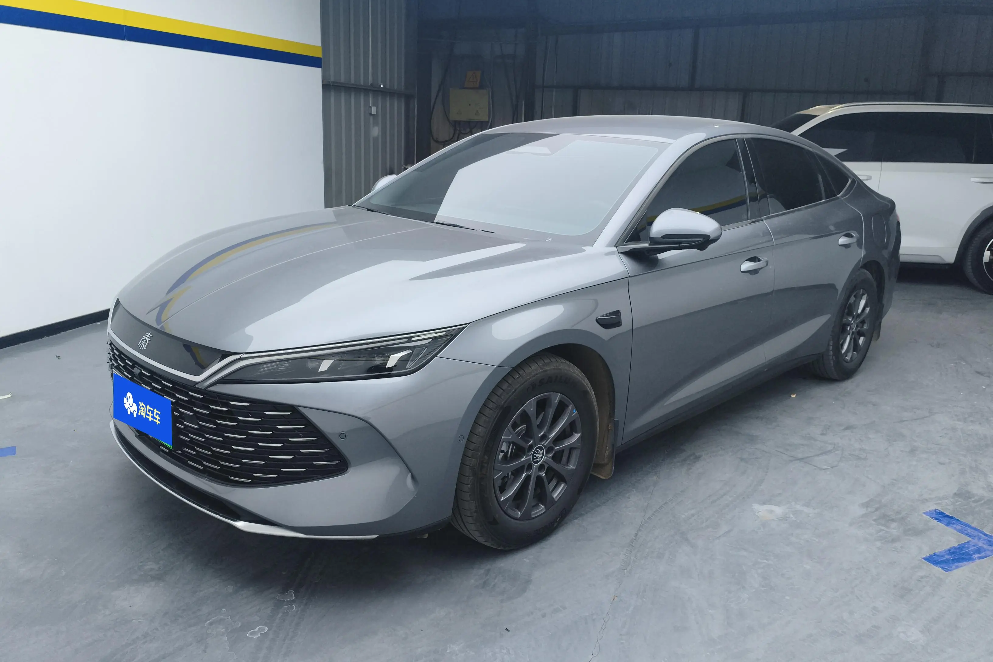 BYD Qin L DM  из Китая