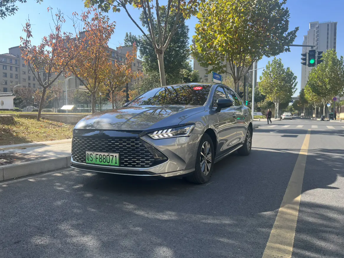 BYD Qin PLUS DM  из Китая