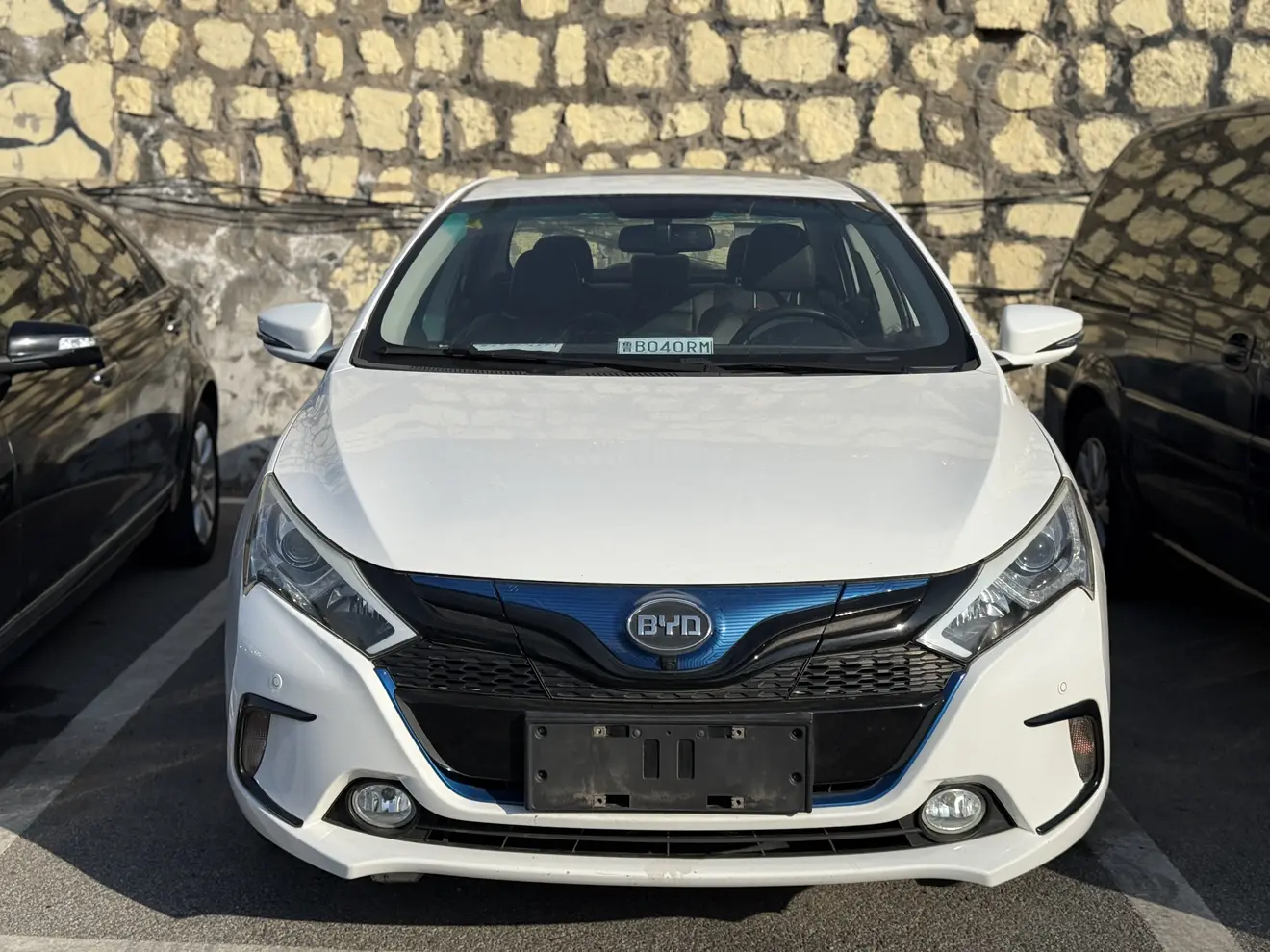 BYD QinEV  из Китая