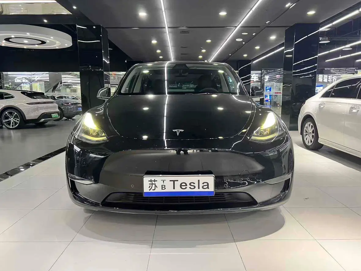 Tesla Model Y  из Китая