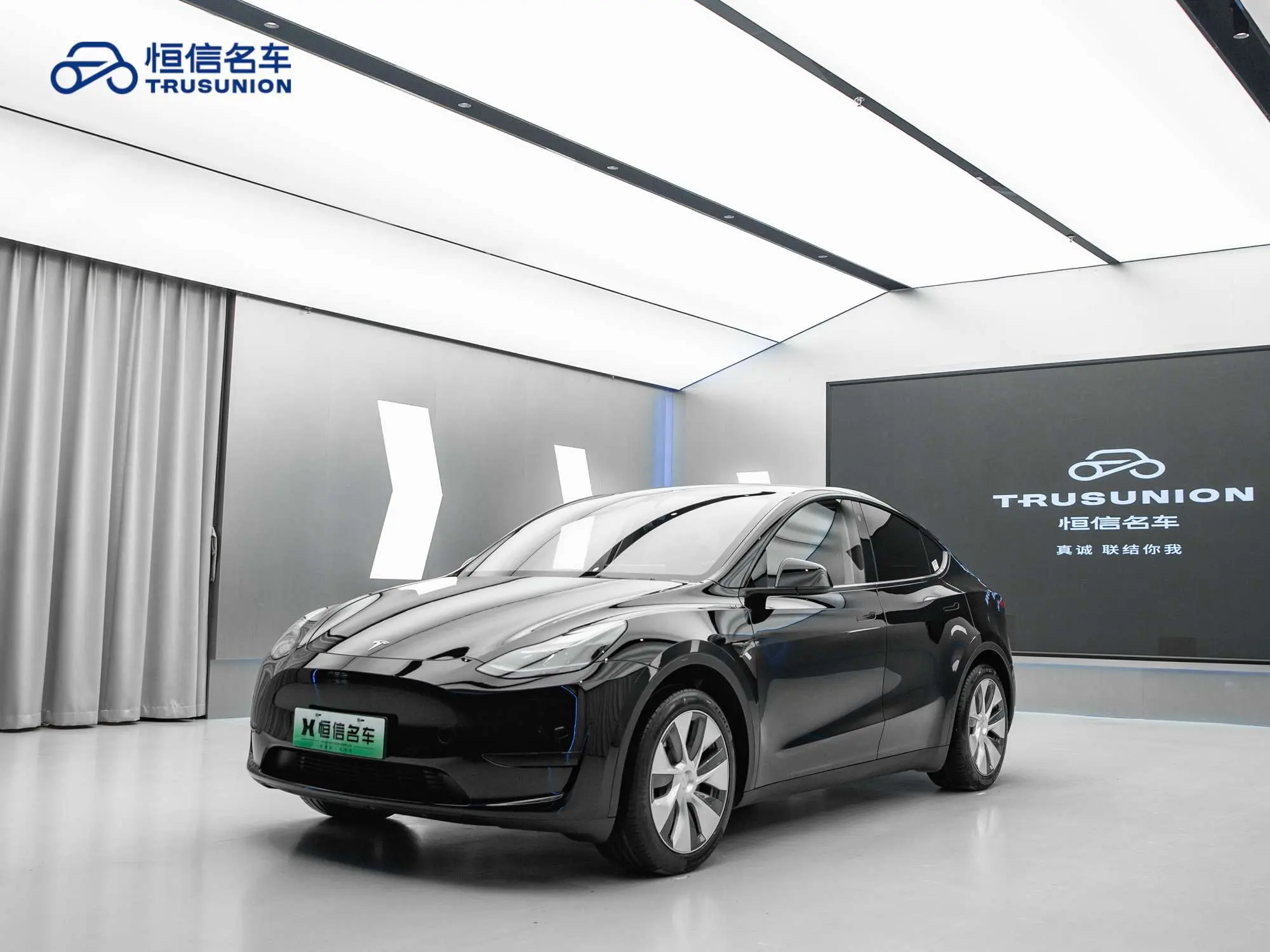 Tesla Model Y  из Китая