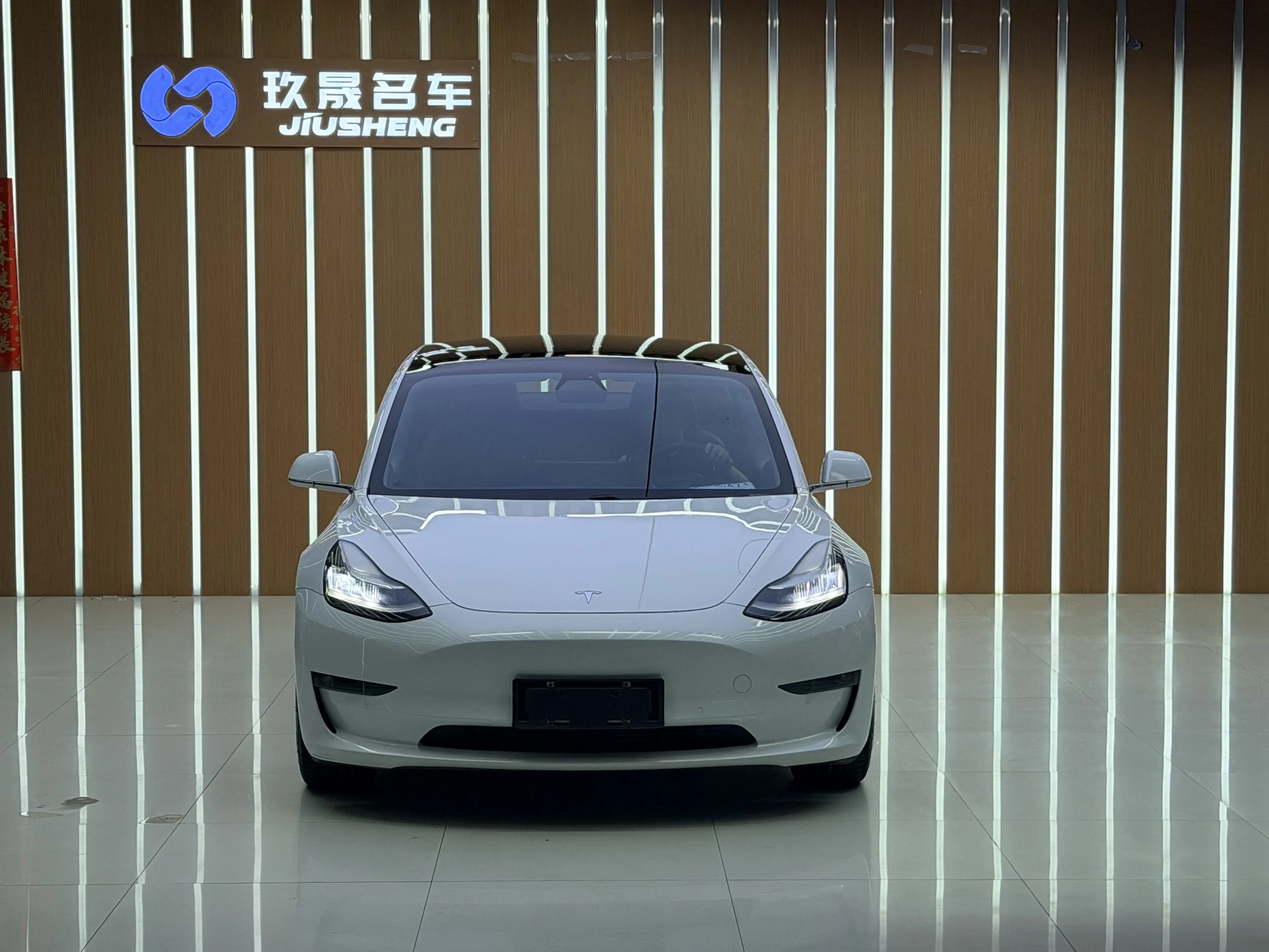 Tesla Model 3  из Китая