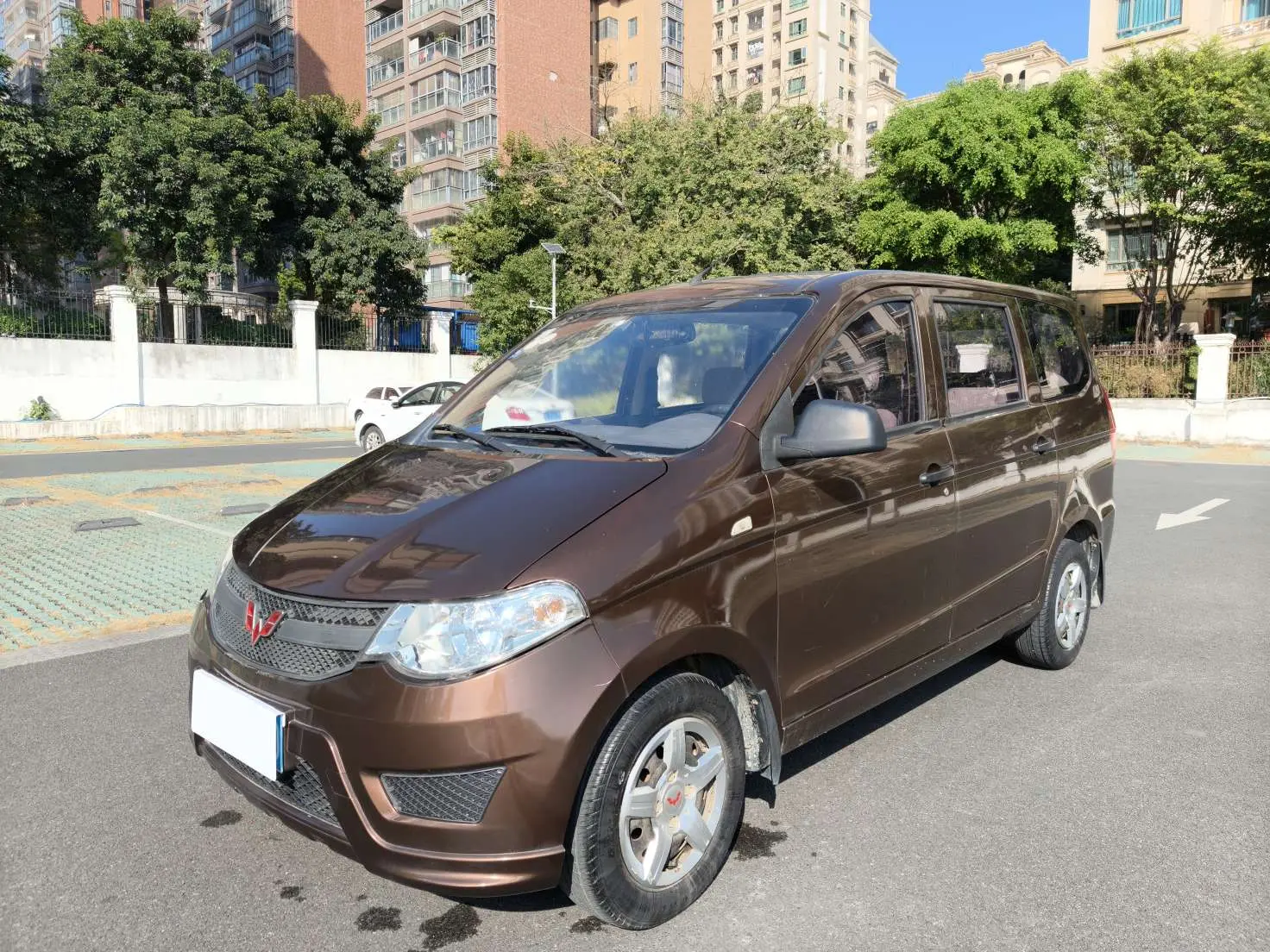 Wuling Hongguang  из Китая