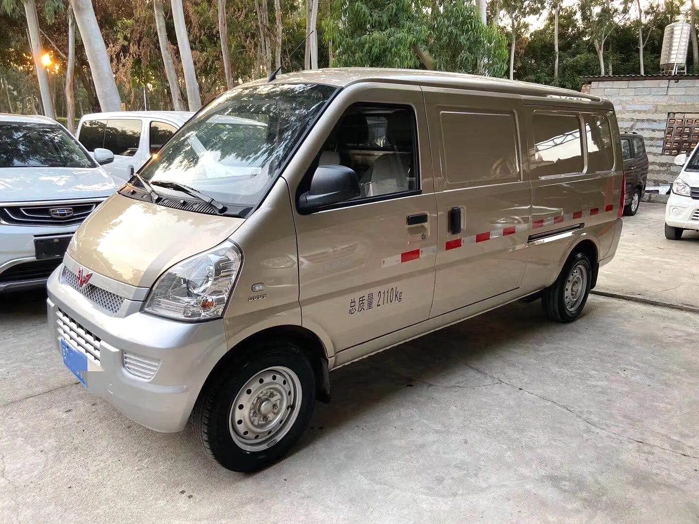 Wuling Rongguang  из Китая