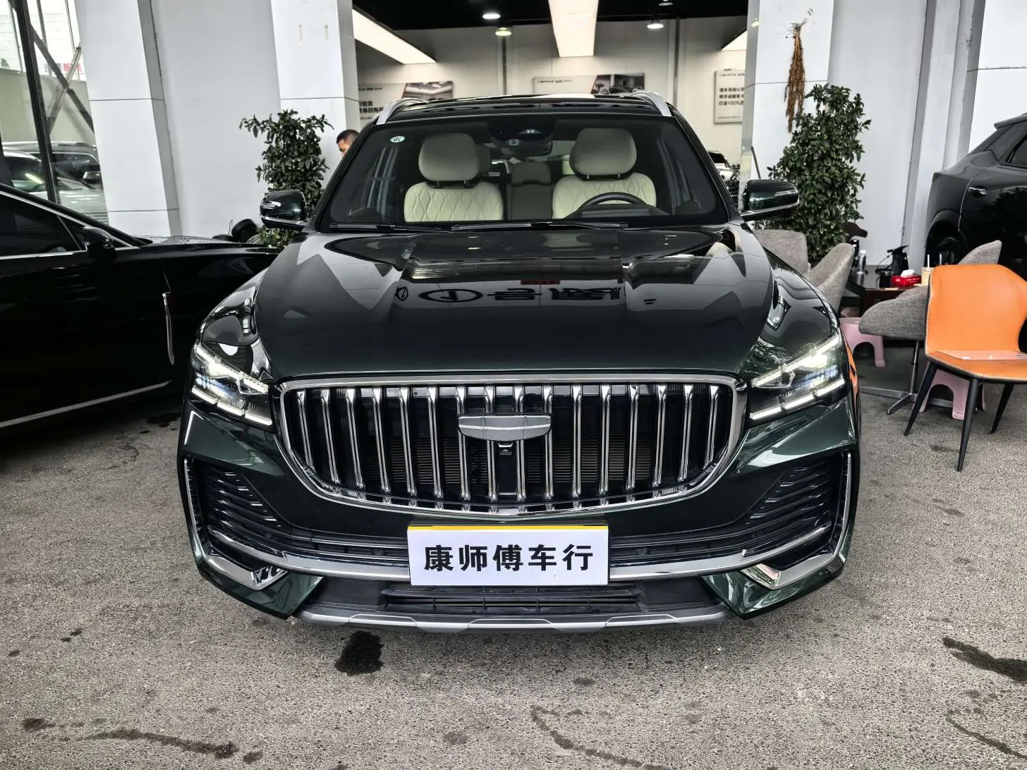 Geely Monjaro (Xingyue L)  из Китая