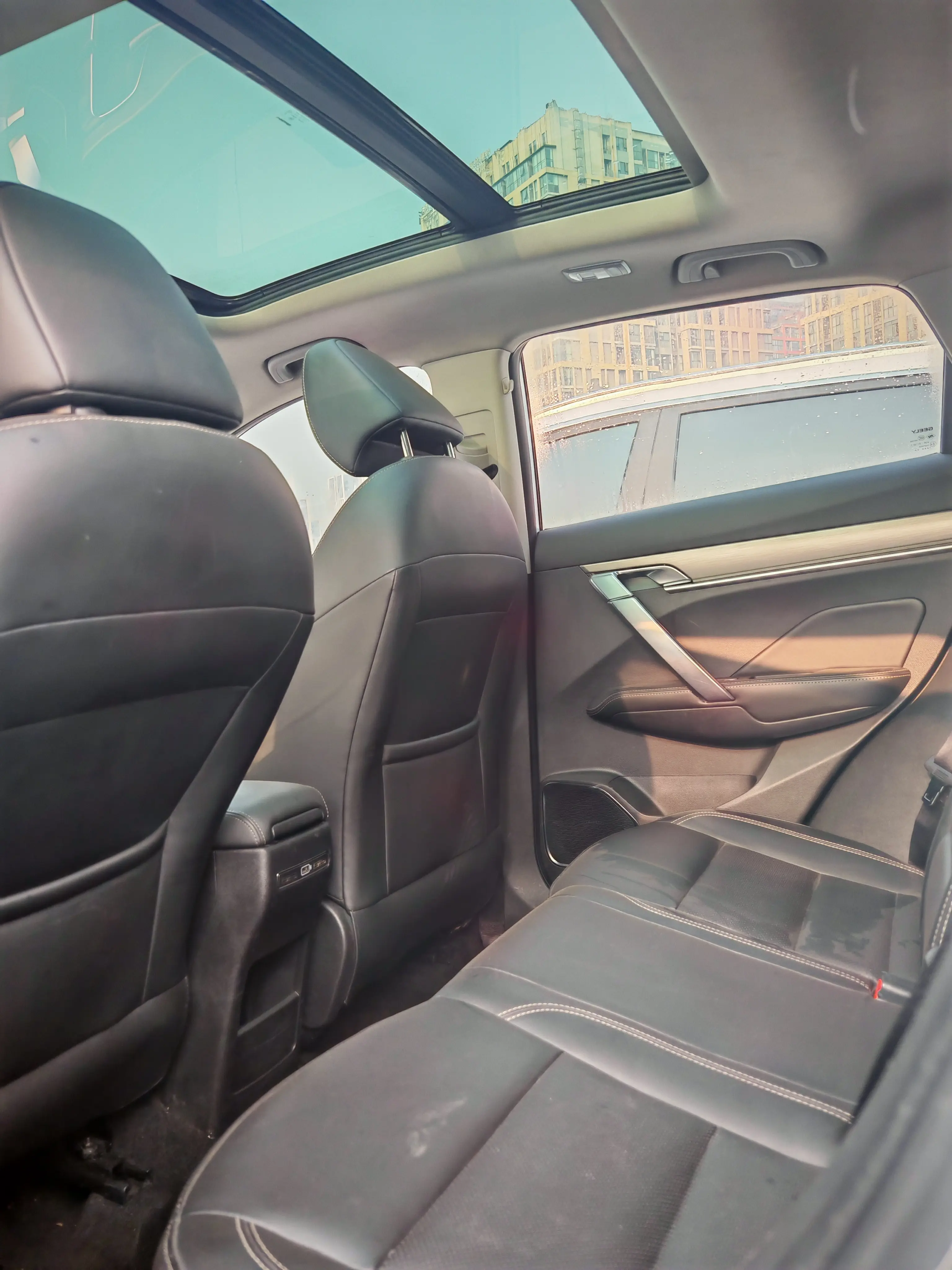 Geely Coolray SX11 (Binyue)  из Китая