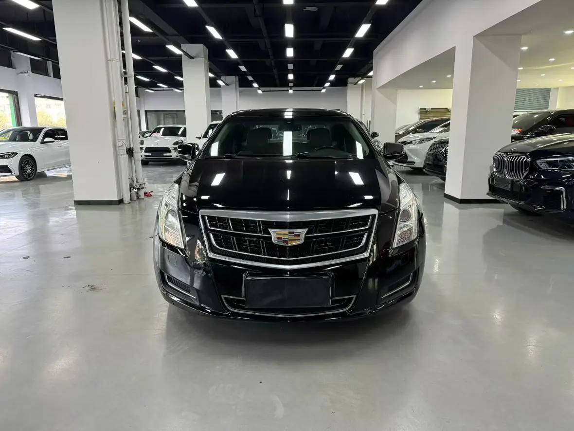 Cadillac XTS  из Китая