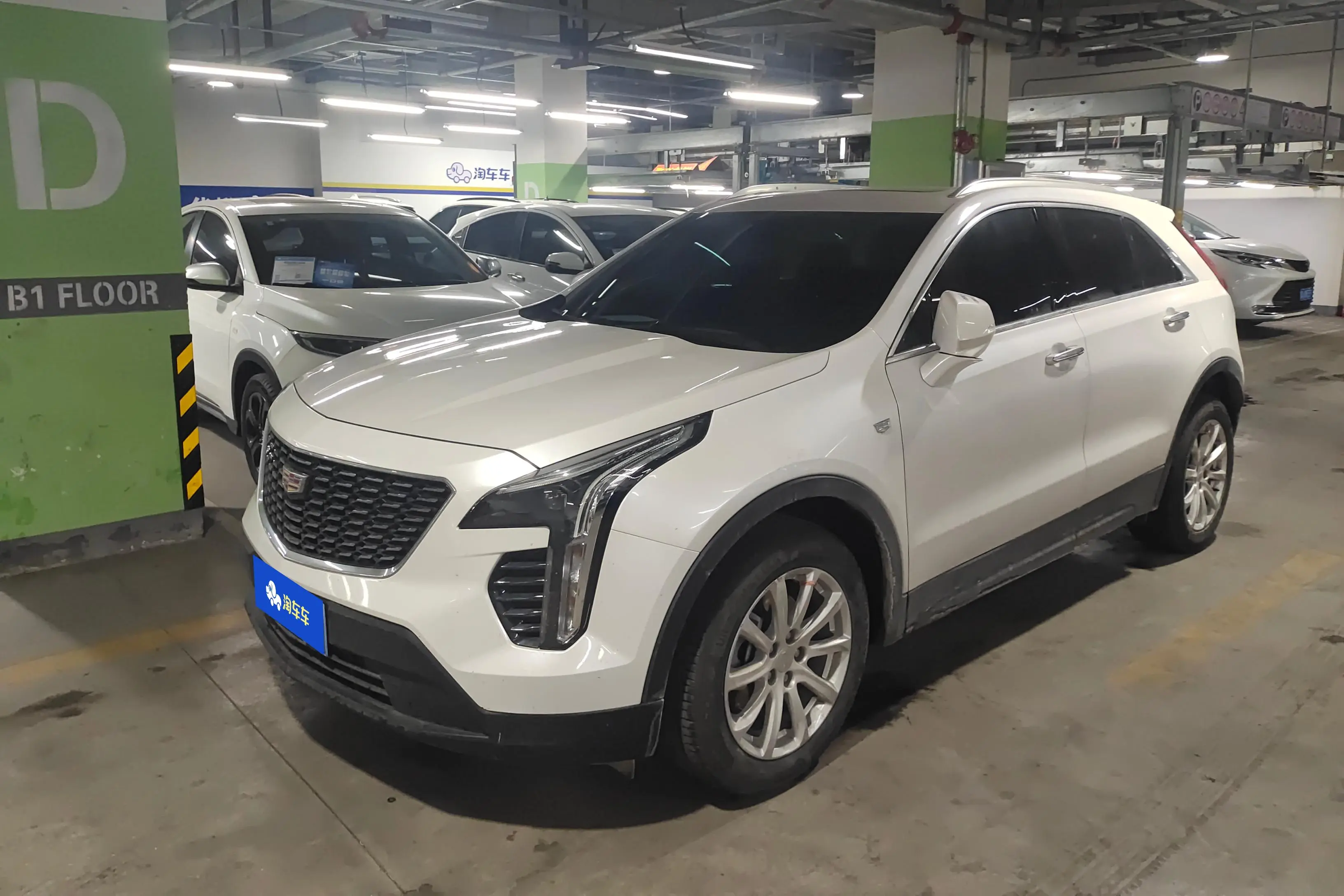 Cadillac XT4  из Китая