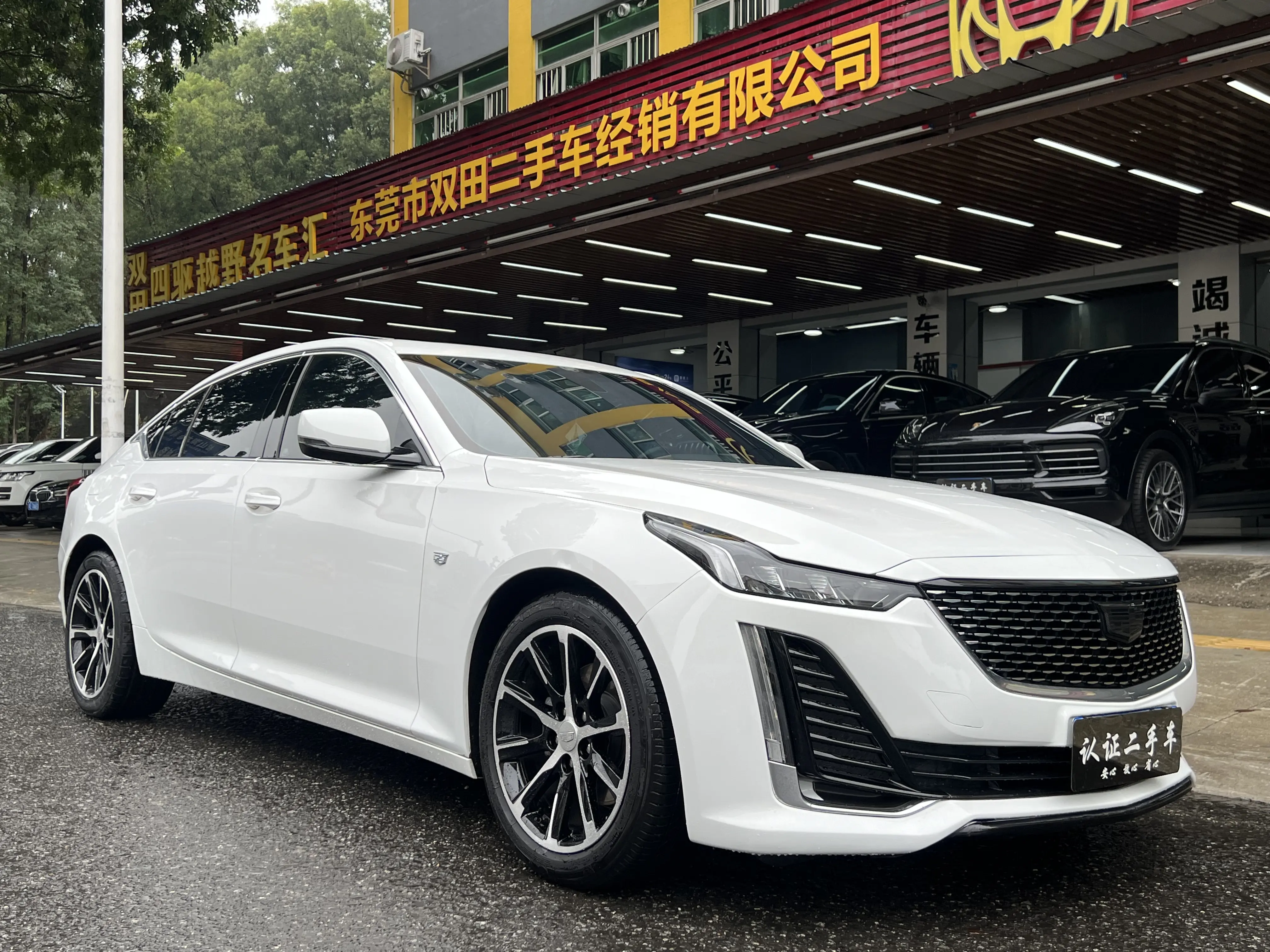 Cadillac CT5  из Китая