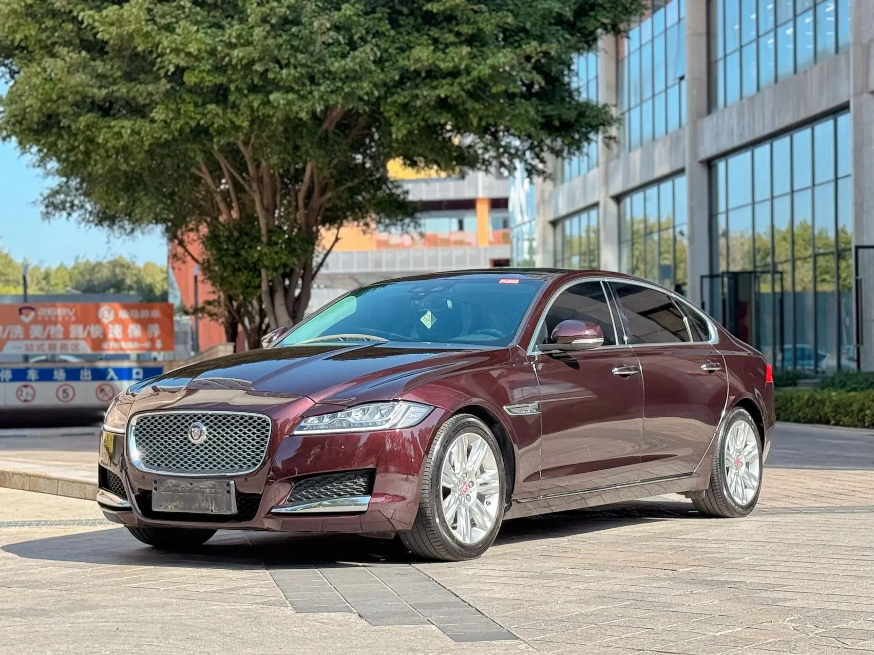 Jaguar XFL  из Китая