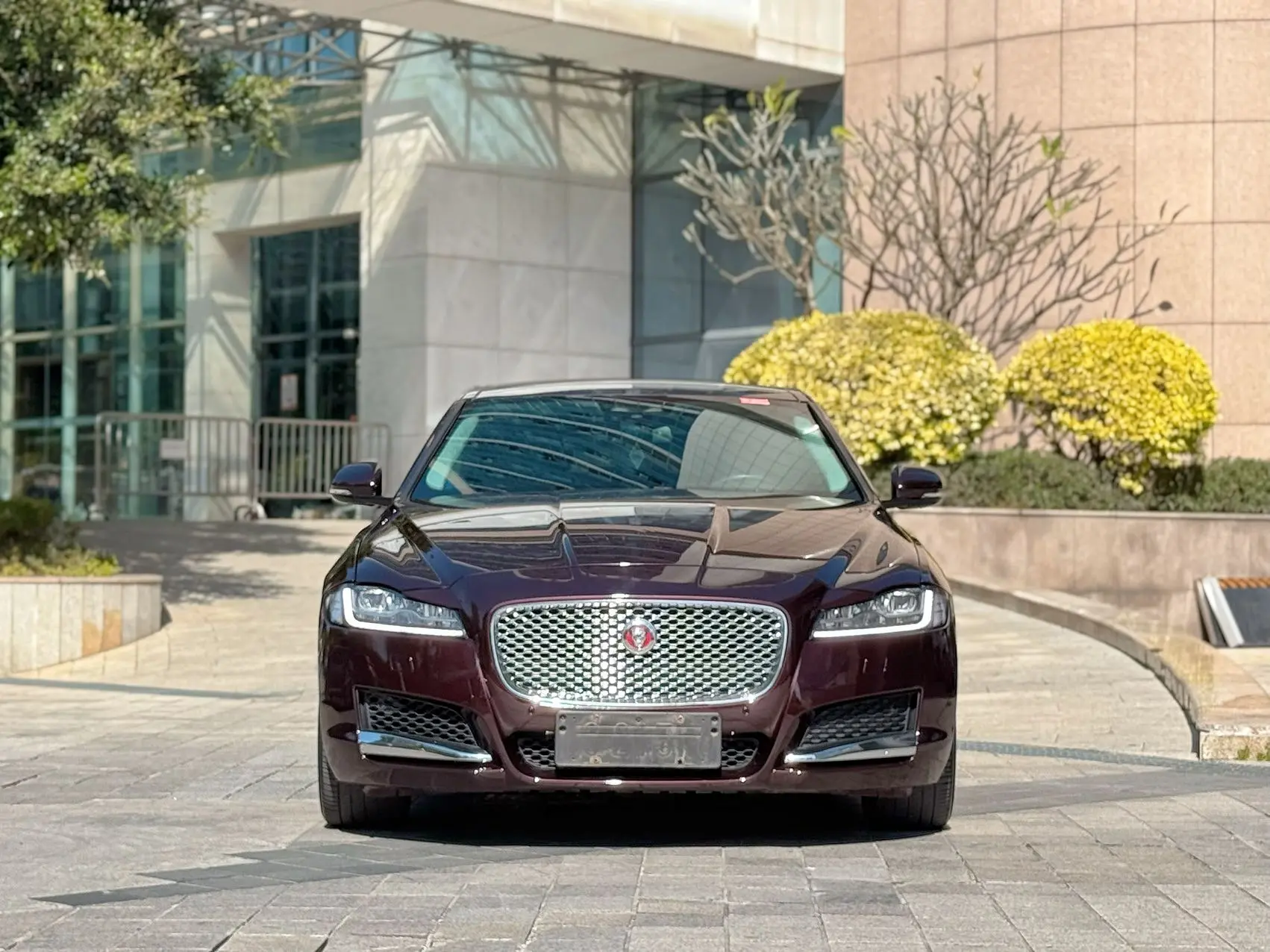 Jaguar XFL  из Китая