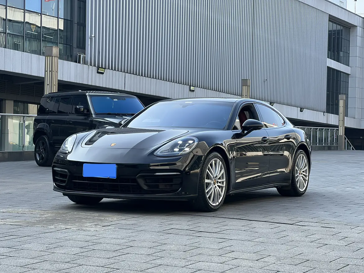 Porsche Panamera  из Китая