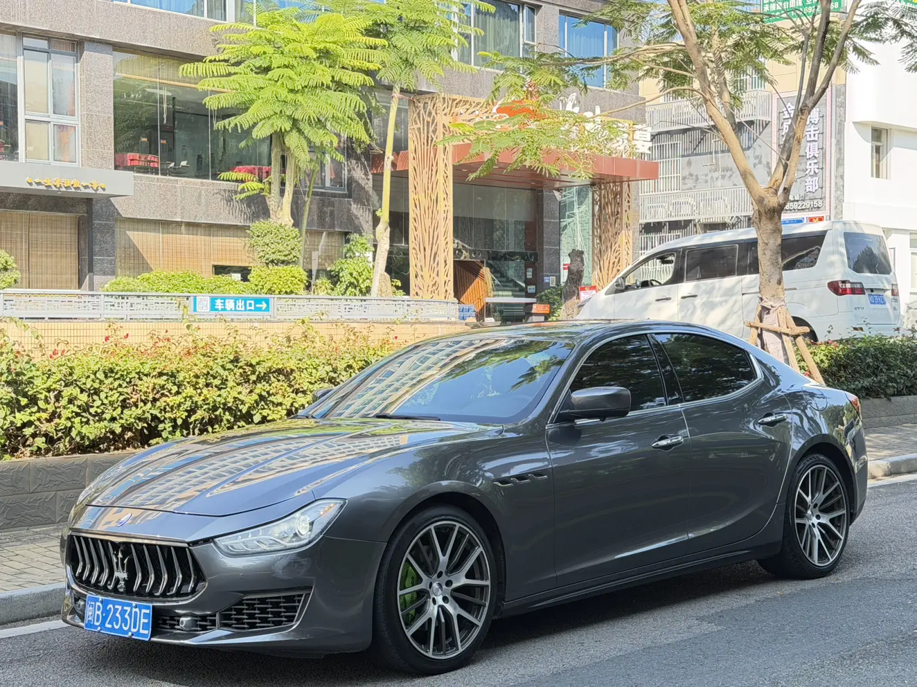 Maserati Ghibli  из Китая
