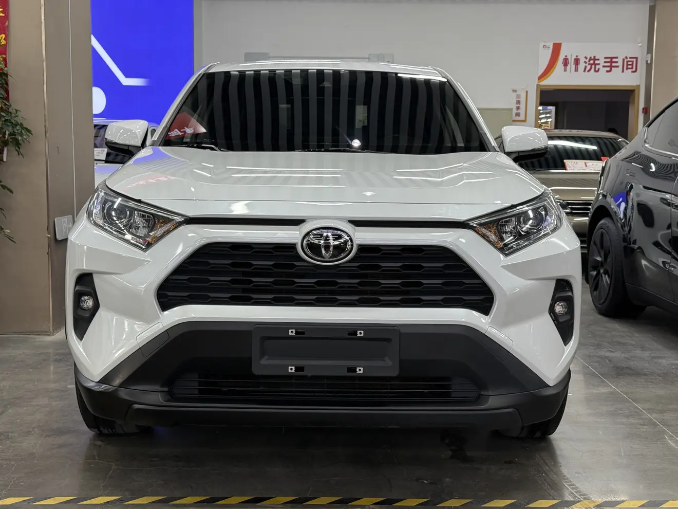 Toyota RAV4  из Китая