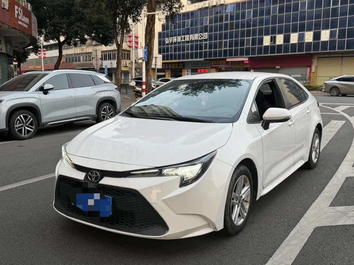 Toyota Levin (Lei Ling)  из Китая