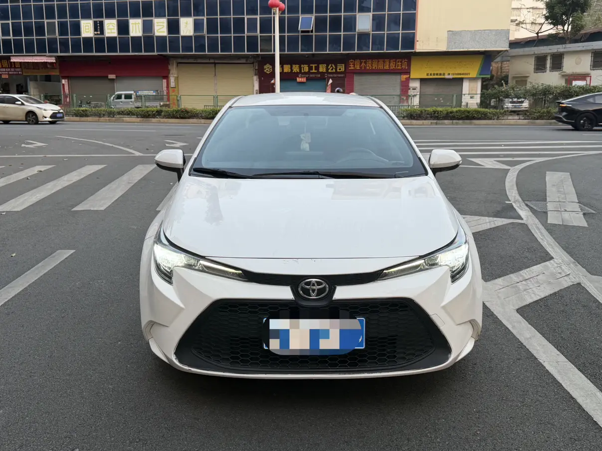 Toyota Levin (Lei Ling)  из Китая