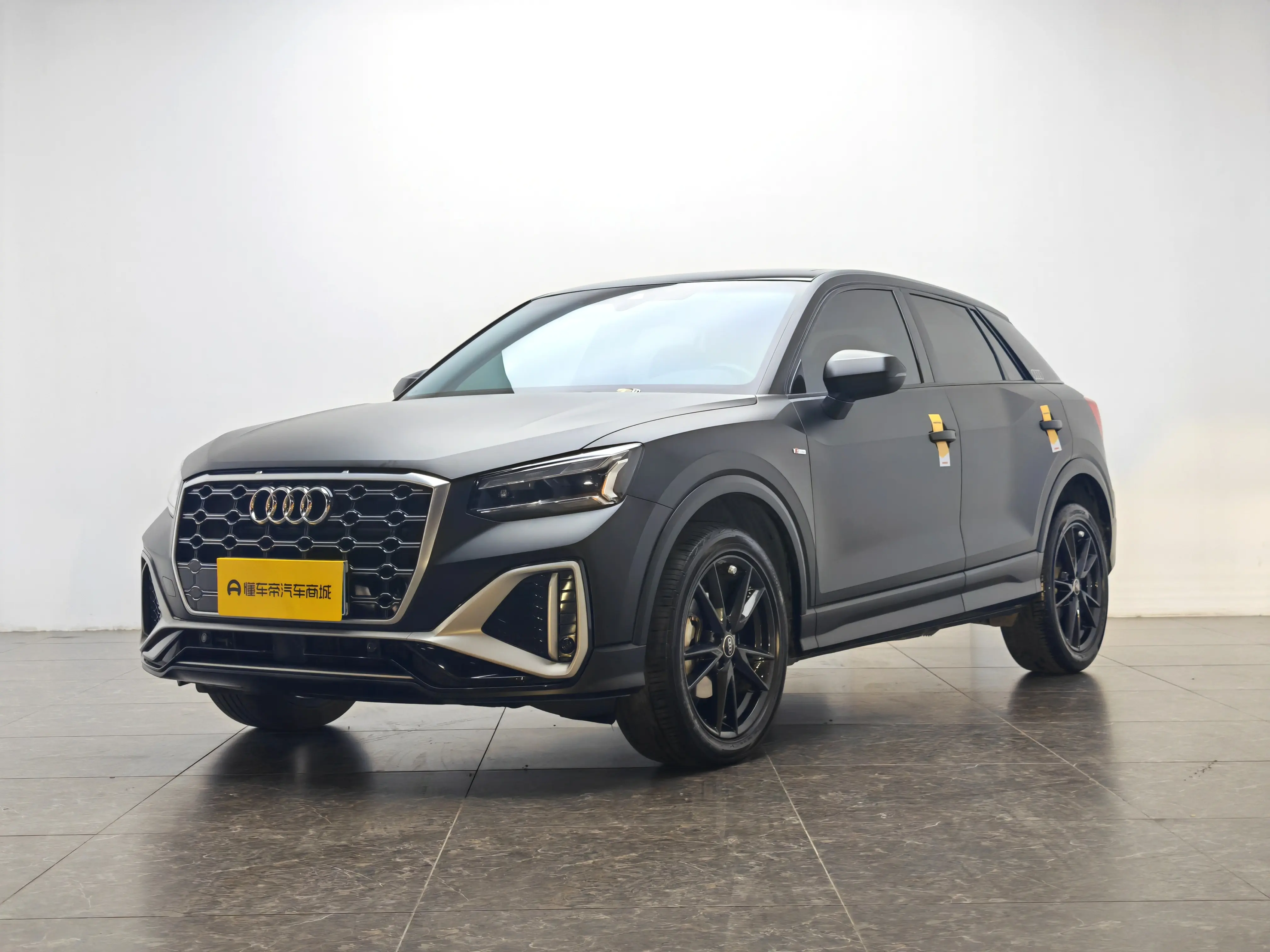 Audi Q2L  из Китая