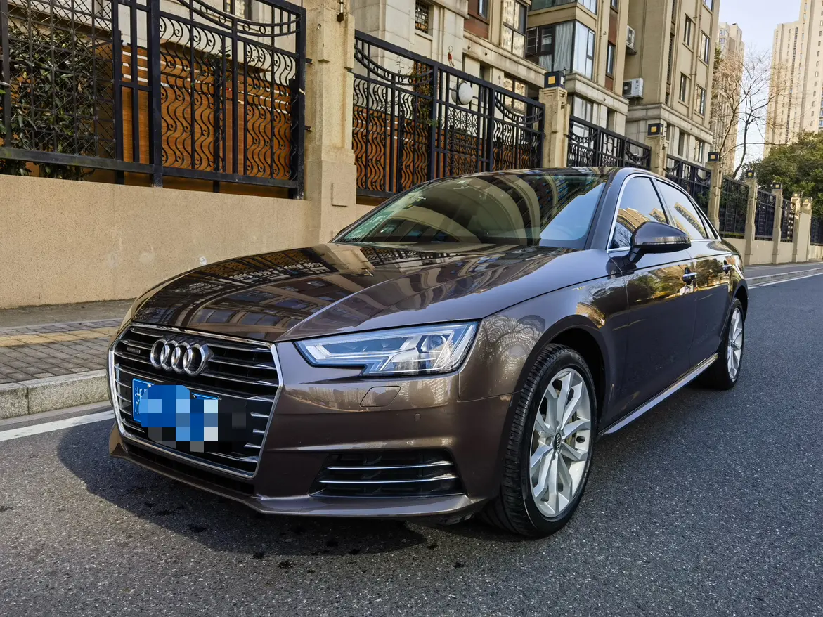 Audi A4L  из Китая