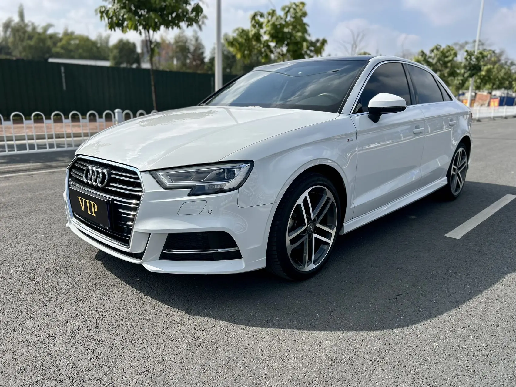 Audi A3  из Китая