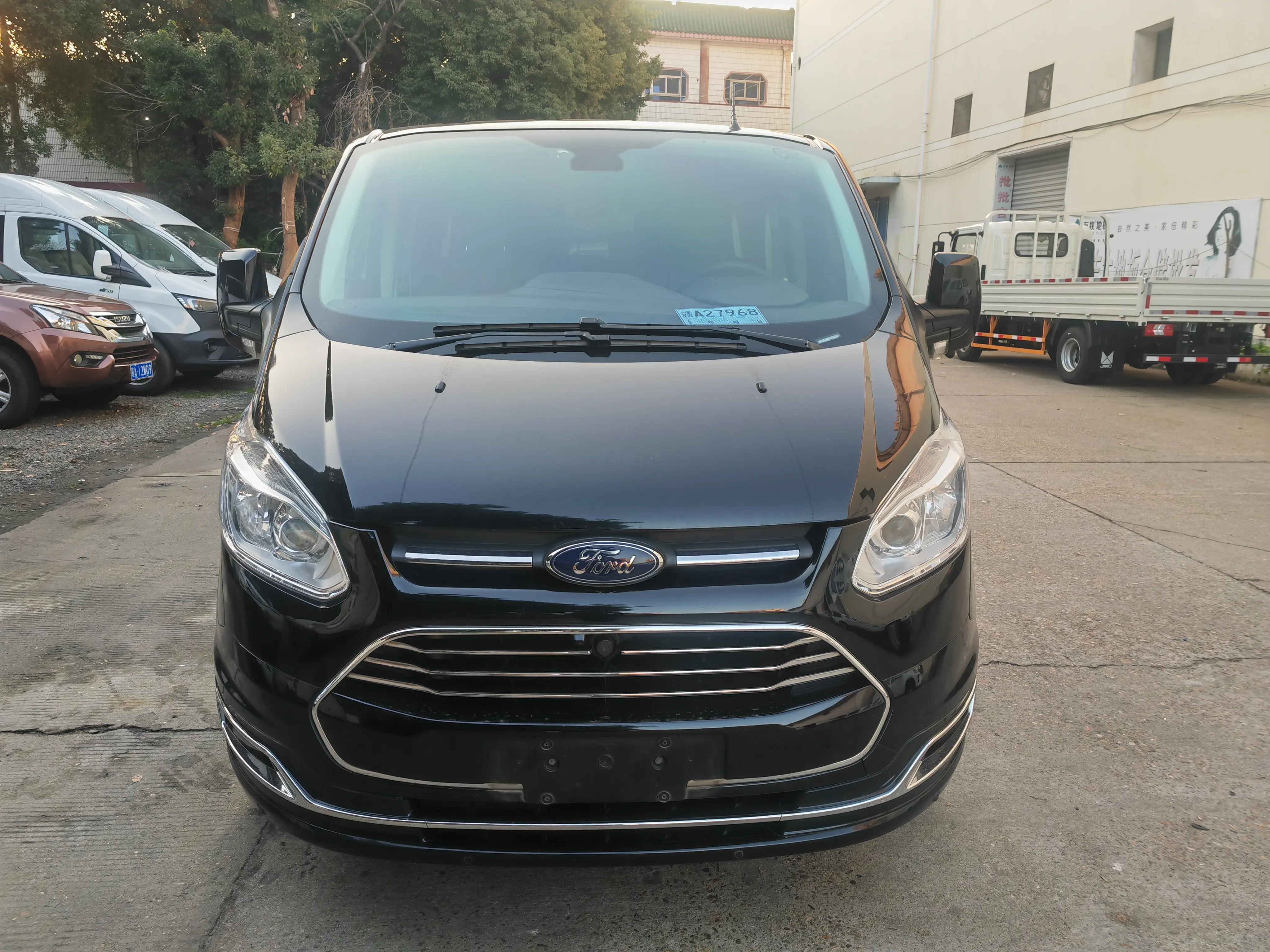 Ford Toureo  из Китая