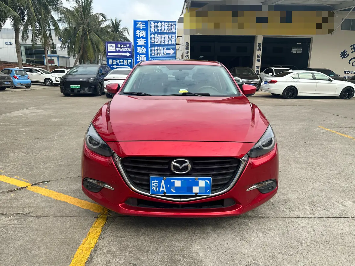 Mazda Axela (Mazda3)  из Китая