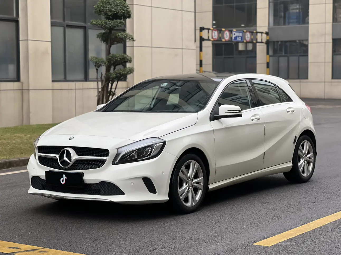 Mercedes-Benz A-Class  из Китая