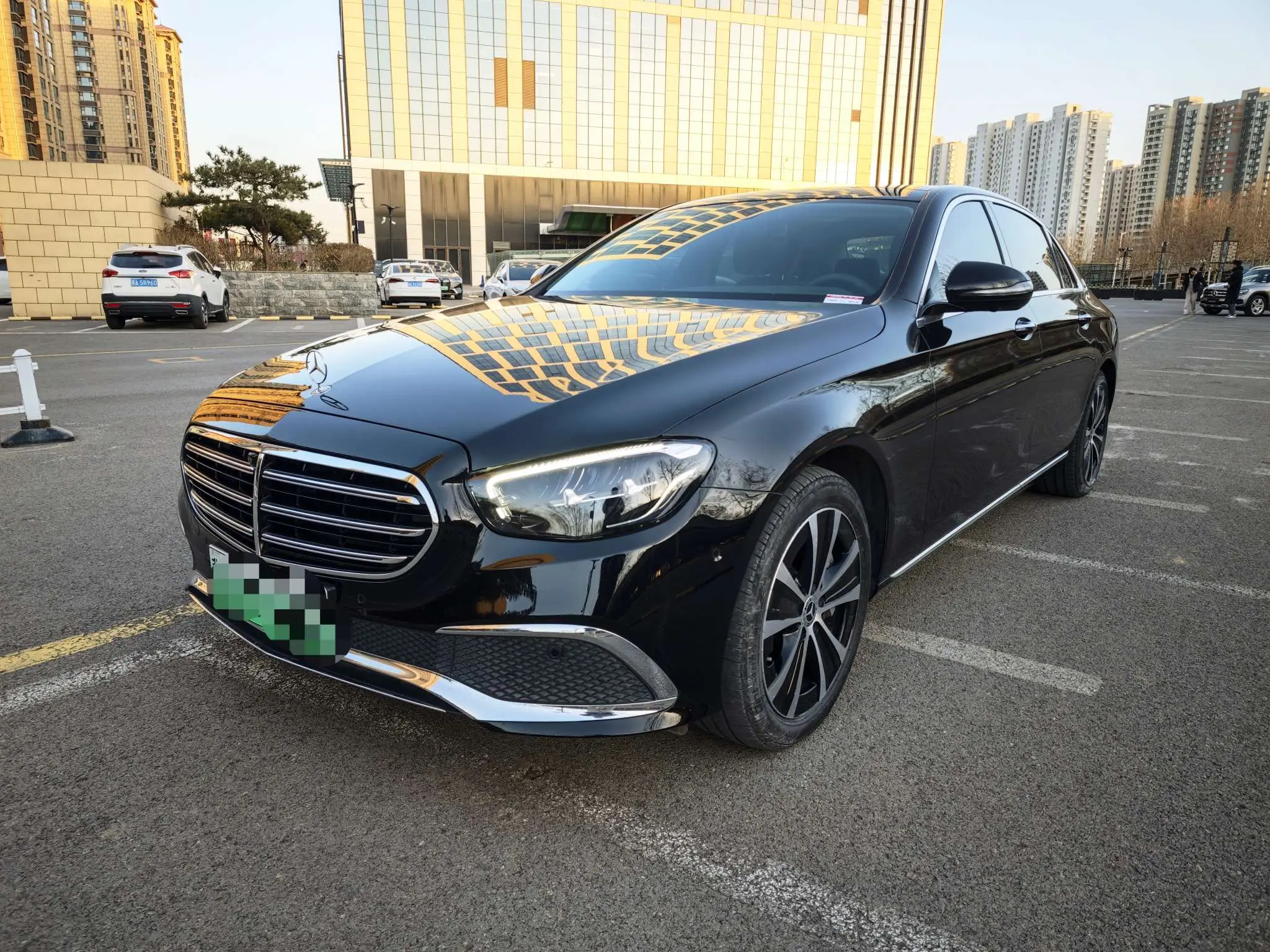 Mercedes-Benz E-Class PHEV  из Китая